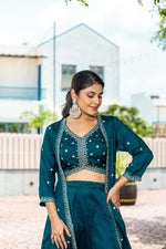 Thumbnail for Malishka Women's Teal Vichitra Straight Kurta with Pant And Shrug - Distacart
