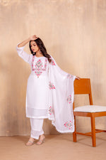 Thumbnail for Malishka Women's White Faux Georgette Straight Kurta with Pant And Dupatta Set - Distacart