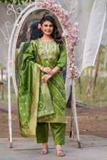 Thumbnail for Malishka Women's Green Polyester Embroidered Straight Kurta Pant With Dupatta - Distacart