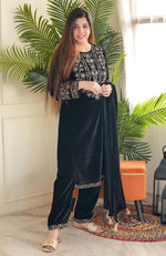 Thumbnail for Malishka Women's Black Velvet Embroidered Straight Kurta Pant With Dupatta - Distacart