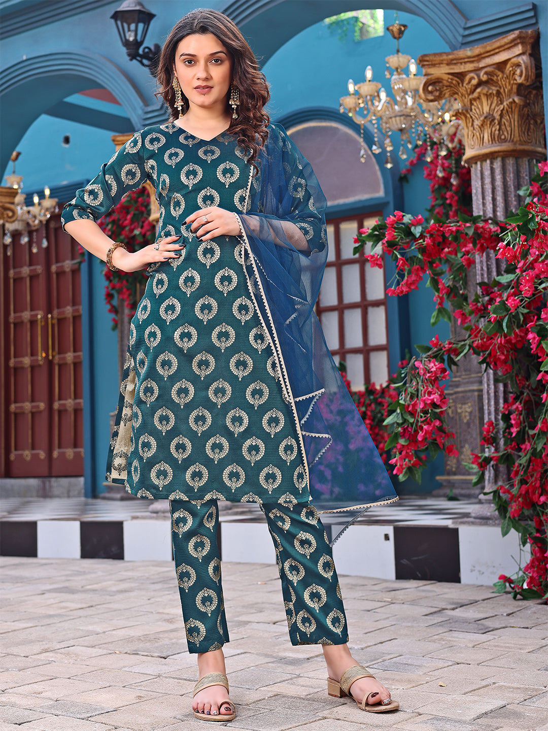 Malishka Women's Green jacquard Silk Woven Straight Kurta Pant With Dupatta - Distacart