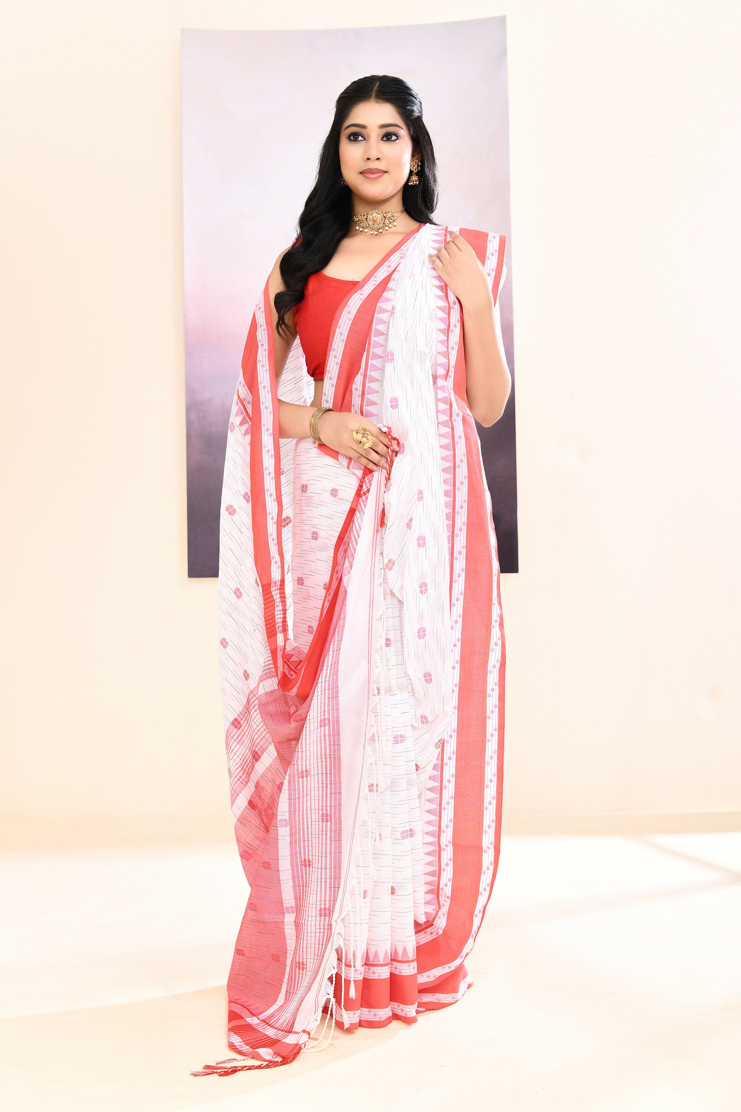 Piyari Fashion Women's White Embellished Cotton Saree - Dista