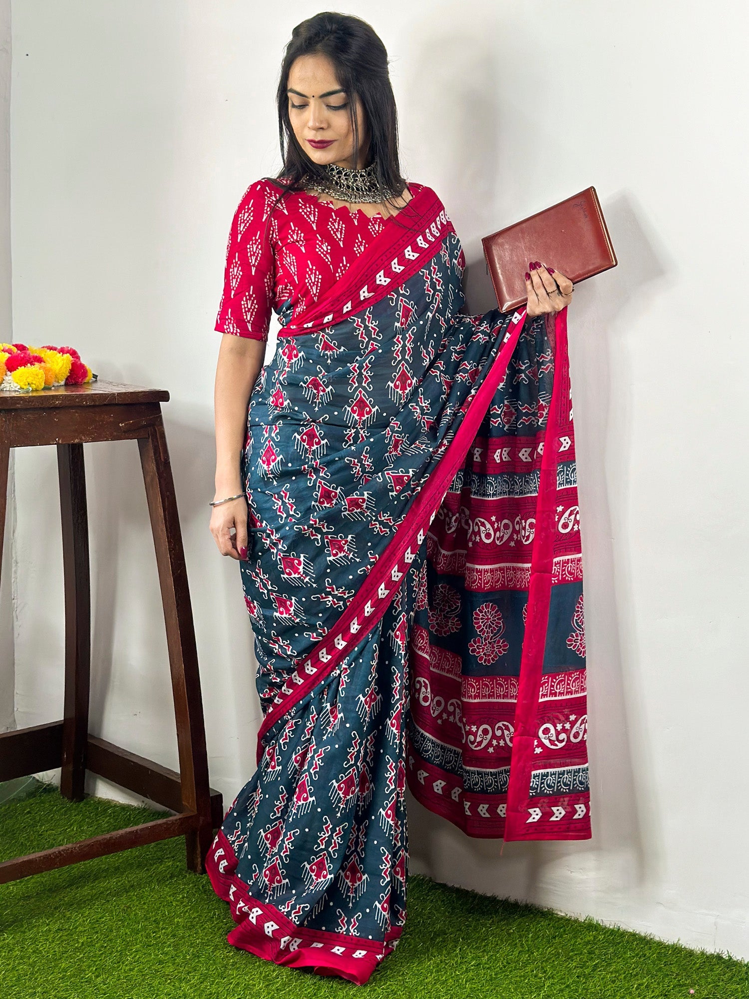 NOZ2TOZ Women's Cotton Teal blue Printed Designer Saree With Blouse Piece - Distacart