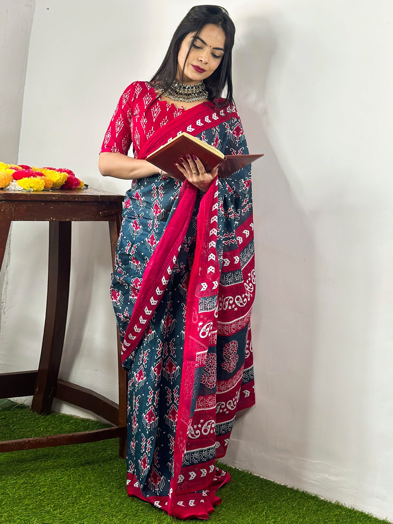NOZ2TOZ Women's Cotton Teal blue Printed Designer Saree With Blouse Piece - Distacart