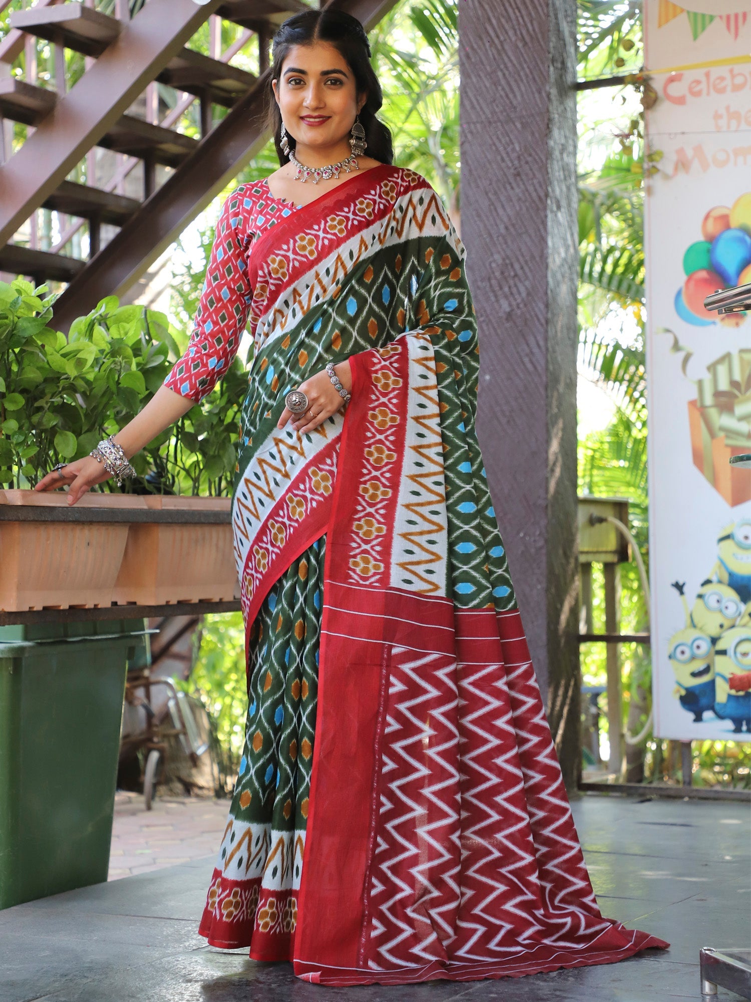 NOZ2TOZ Women's Cotton Green Printed Designer Saree With Blouse Piece - Distacart