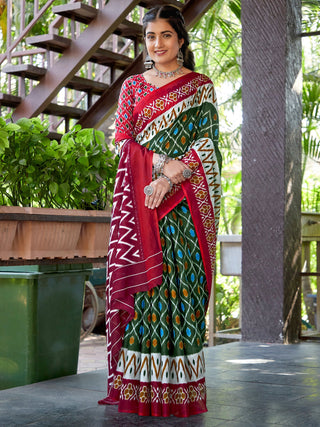 NOZ2TOZ Women's Cotton Green Printed Designer Saree With Blouse Piece - Distacart