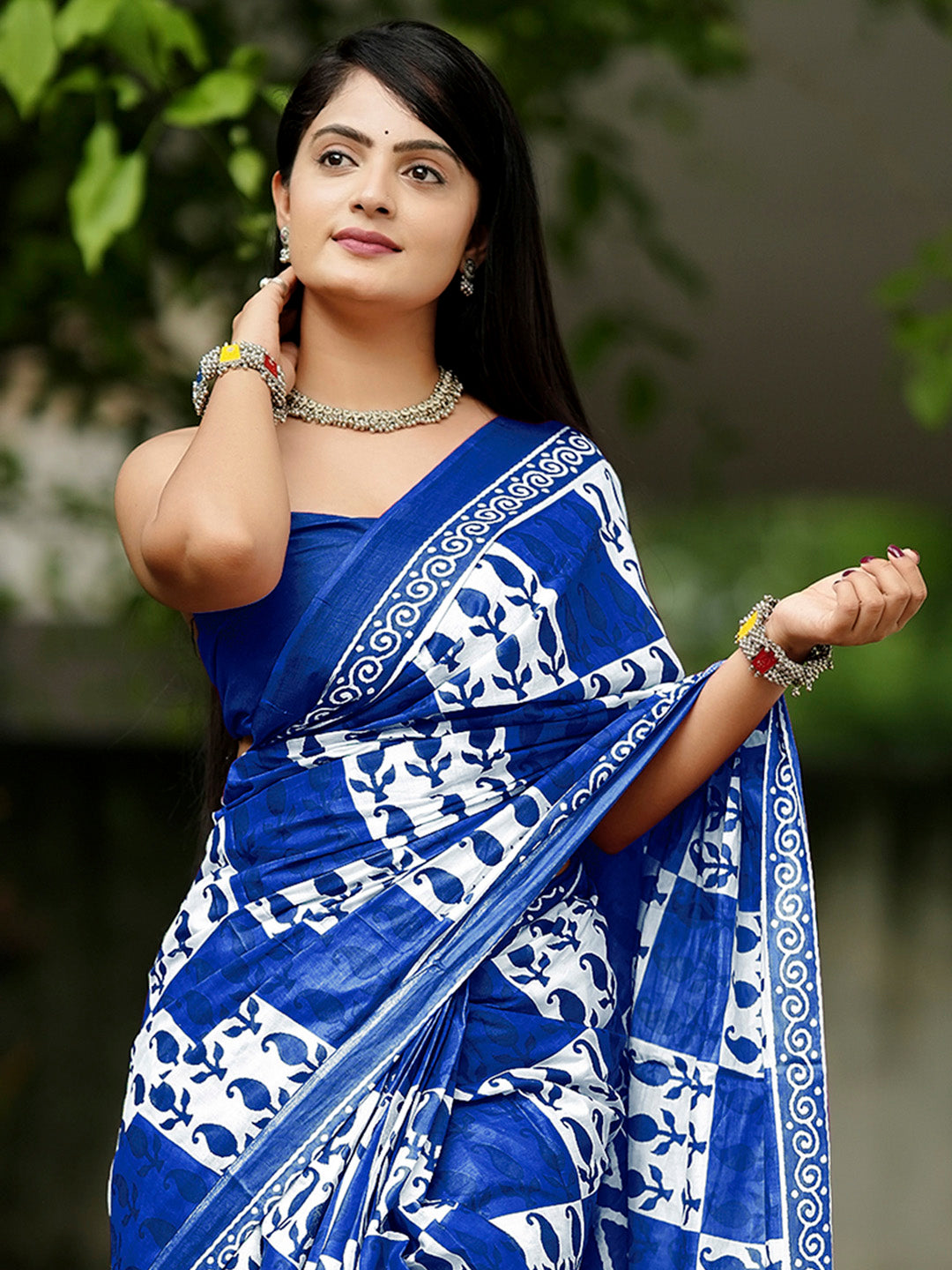 NOZ2TOZ Women's Cotton Blue Printed Designer Saree With Blouse Piece - Distacart