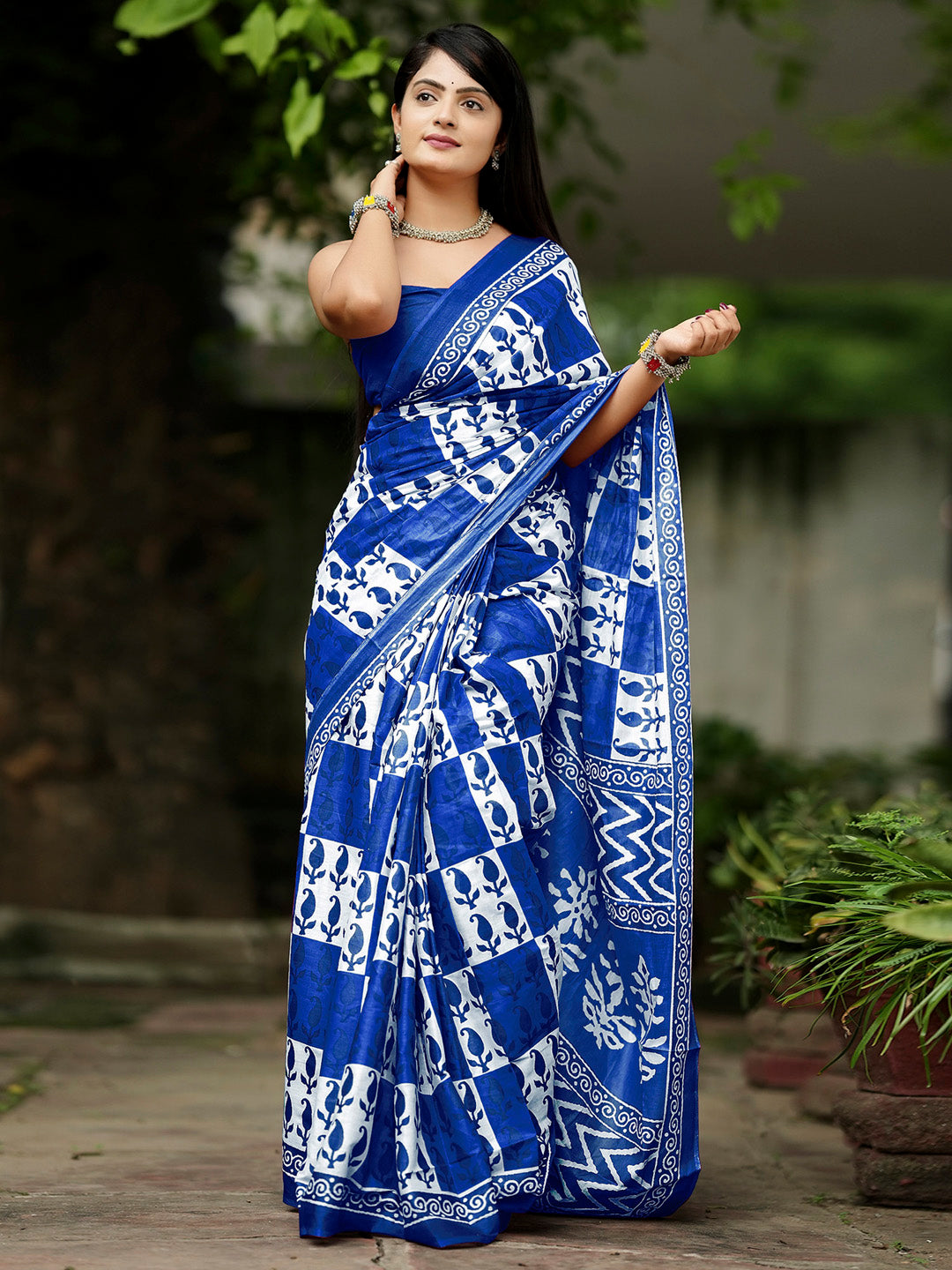 NOZ2TOZ Women's Cotton Blue Printed Designer Saree With Blouse Piece - Distacart