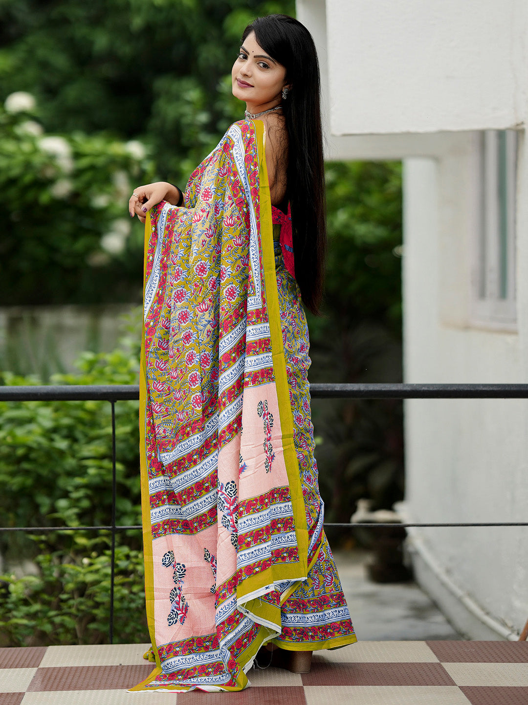 NOZ2TOZ Women's Cotton Pink Printed Designer Saree With Blouse Piece - Distacart