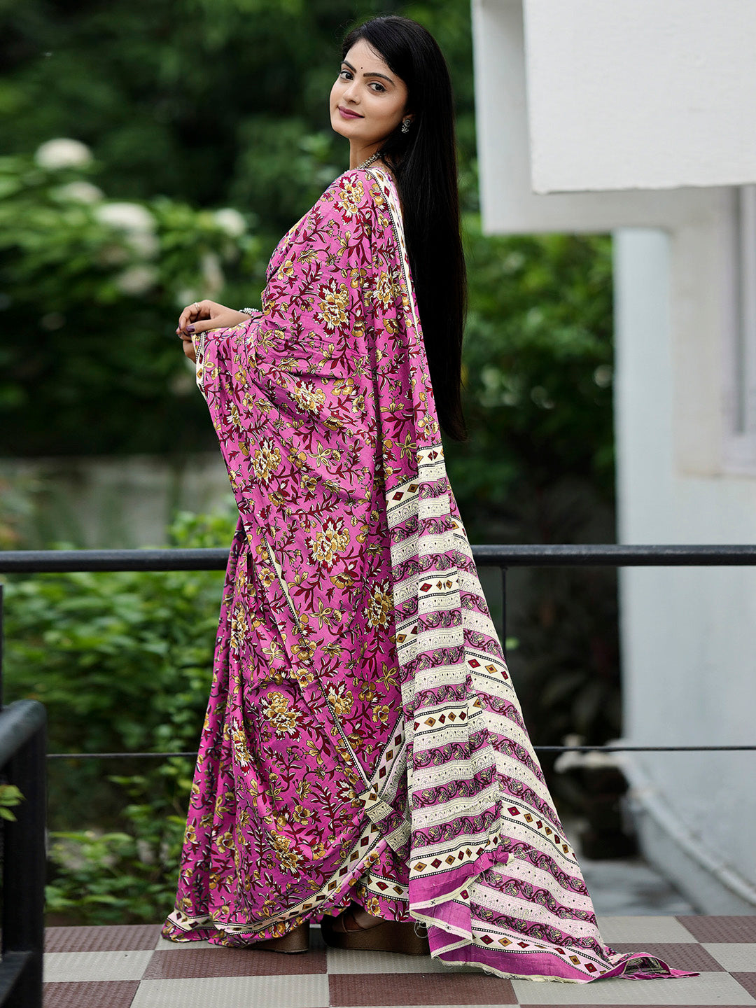 NOZ2TOZ Women's Cotton Off White Printed Designer Saree With Blouse Piece - Distacart