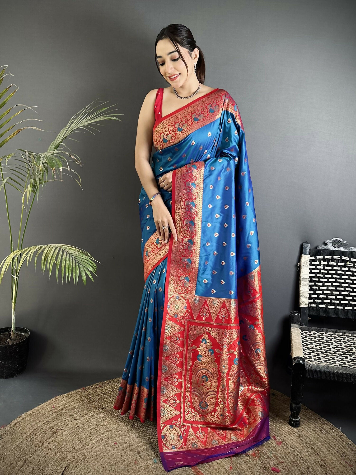 Joban Fashion Blue Intricate Motifs Soft Silk Banarasi Saree - Dista