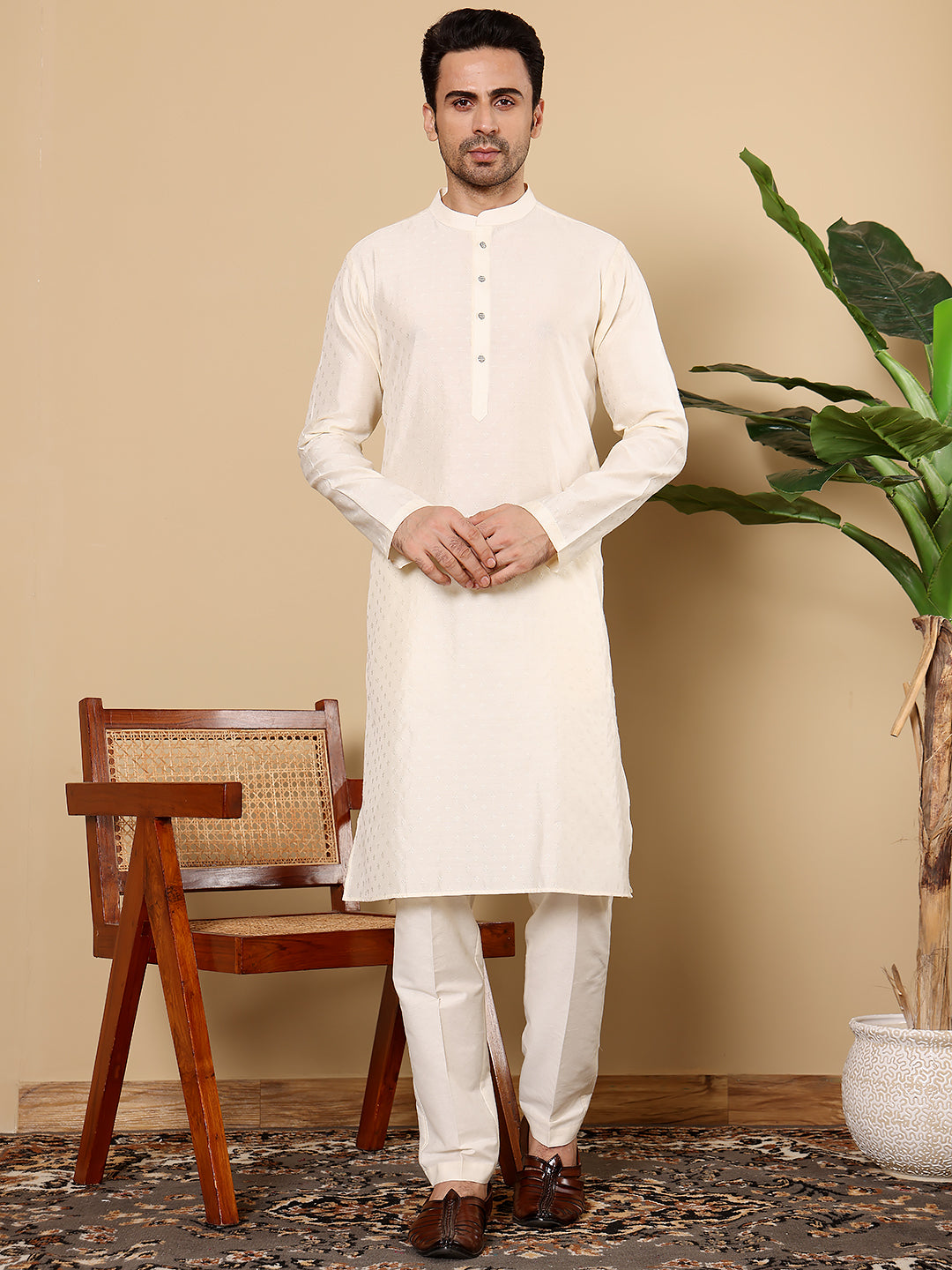 MULTI SHADES Men's Long Sleeve Mandarin Collar Off White Straight Viscose Silk Kurta With Textured Effect - Dista