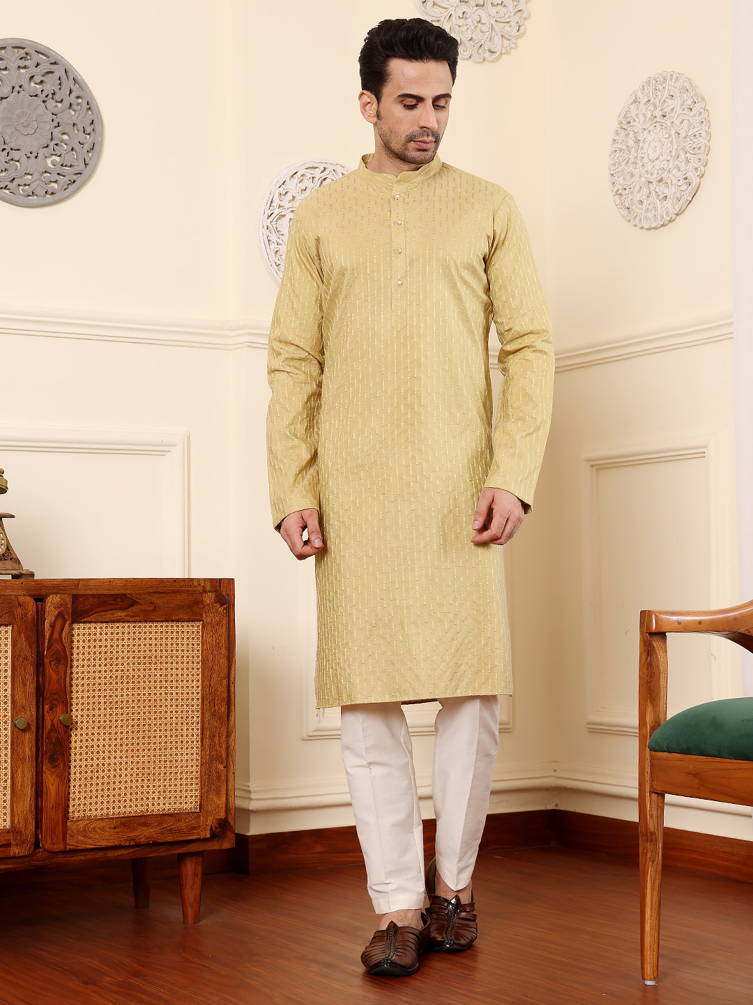 MULTI SHADES Men's Long Sleeve Mandarin Collar Yellow Straight Rayon Silk Kurta With Textured Effect - Dista