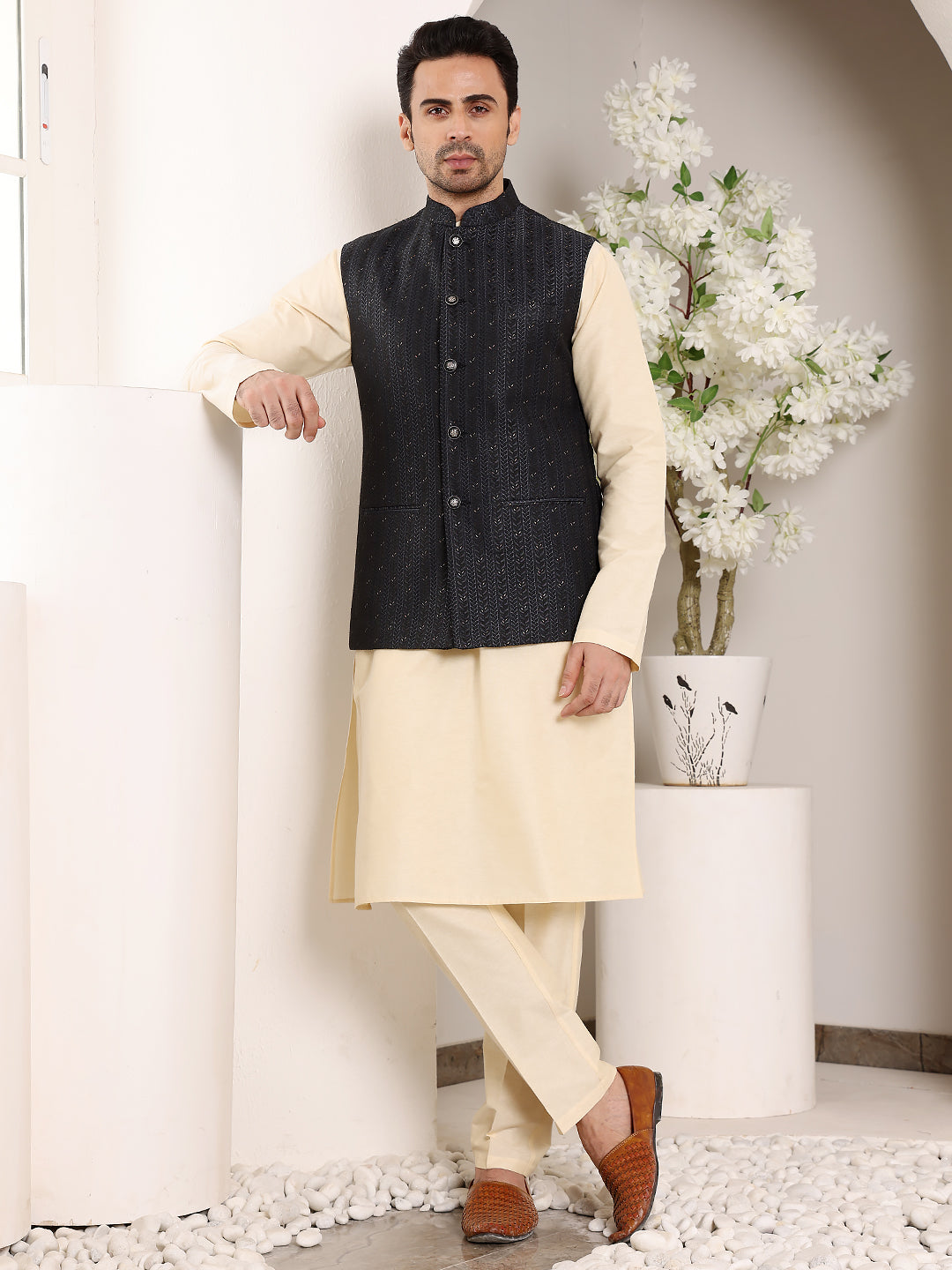 MULTI SHADES Men's Full Sleeve Cream Kurta Pyjama & Black Embroidered Nehru Jacket - Dista