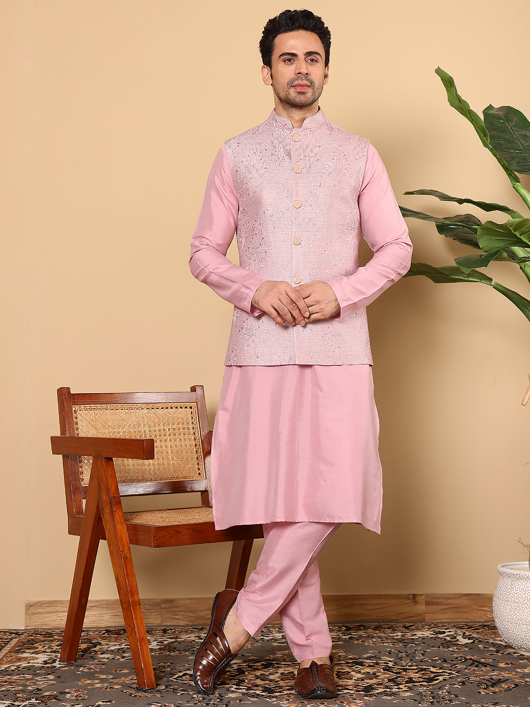 MULTI SHADES Men's Full Sleeve Pink Kurta Pyjama & Pink Embroidered Nehru Jacket - Dista