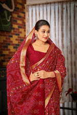 Thumbnail for Malishka Cotton Printed Saree With Unstitched Blouse Piece - Maroon