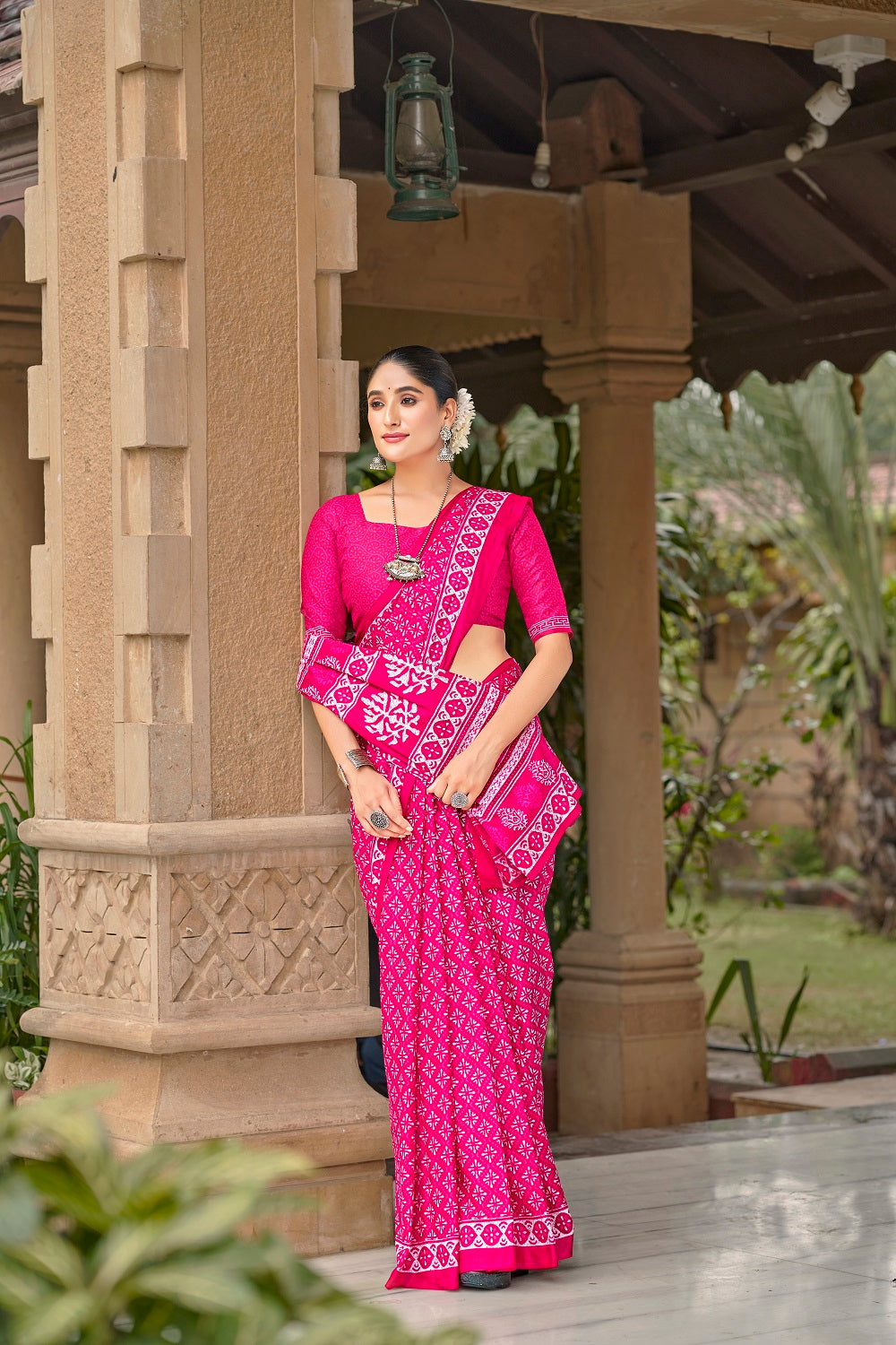 Malishka Cotton Printed Saree With Unstitched Blouse Piece - Pink