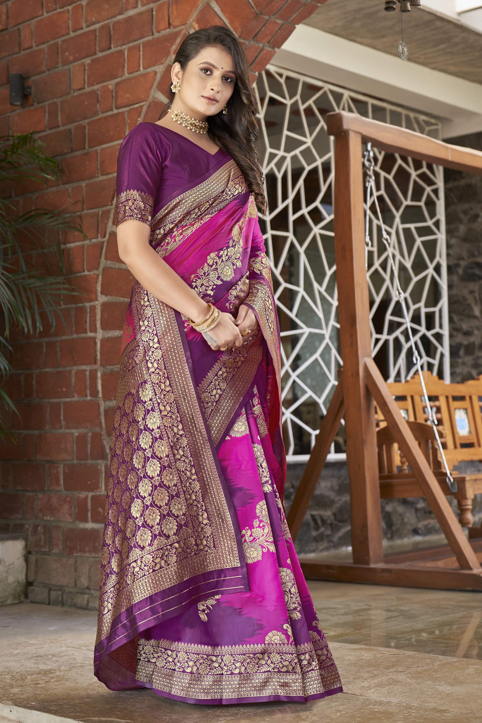 MANOHARI Banarasi Silk Blend Jacquard Work Saree - Purple - Dista