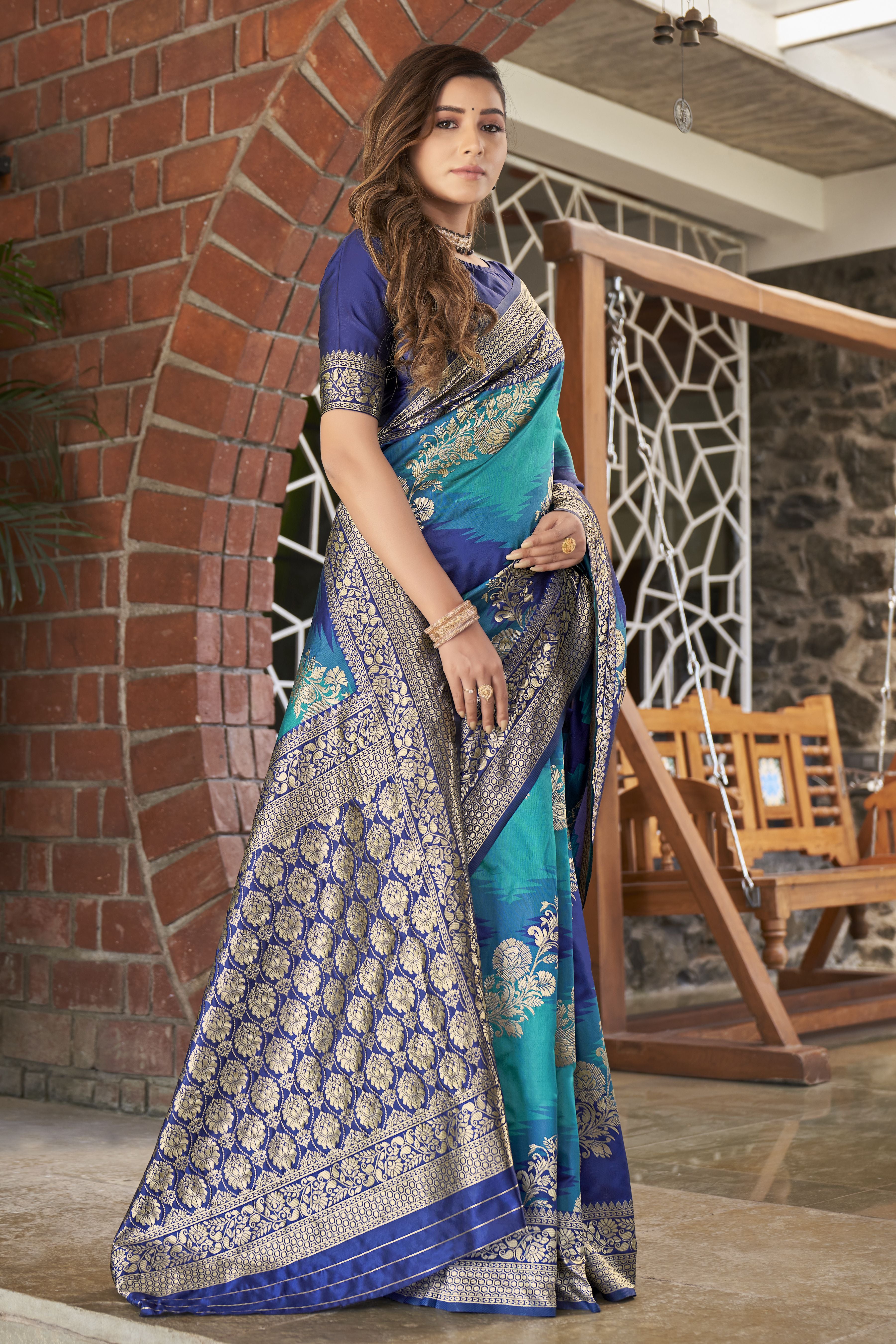 MANOHARI Banarasi Silk Blend Jacquard Work Saree - Blue - Dista