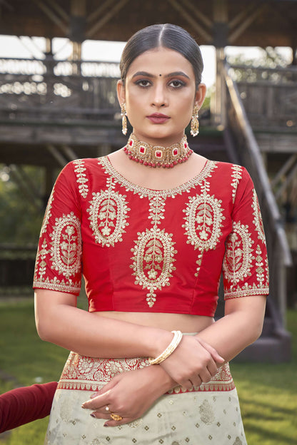 MANOHARI Banarasi Silk Blend Jacquard Work Saree - Red - Dista
