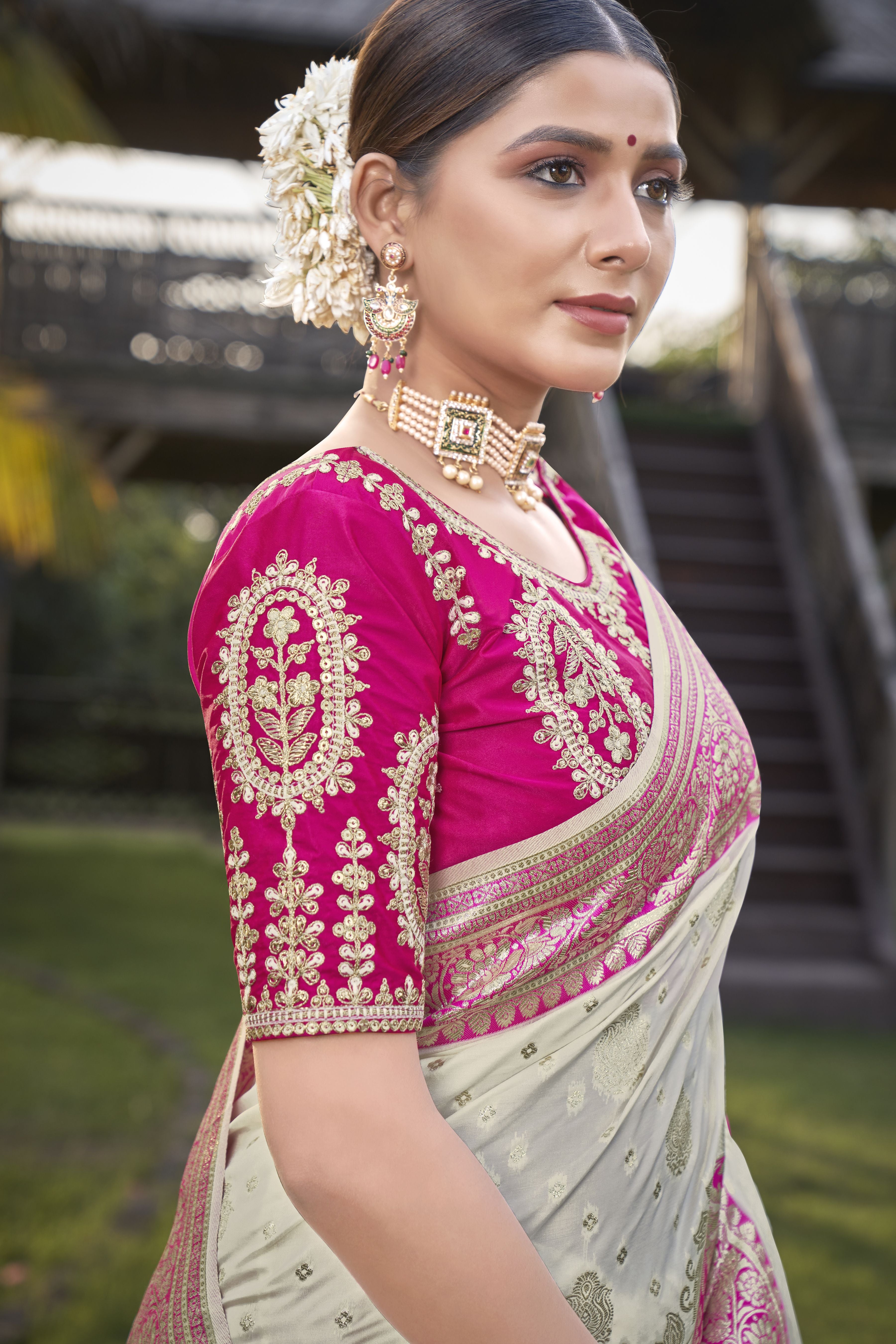 MANOHARI Banarasi Silk Blend Jacquard Work Saree - Pink - Dista