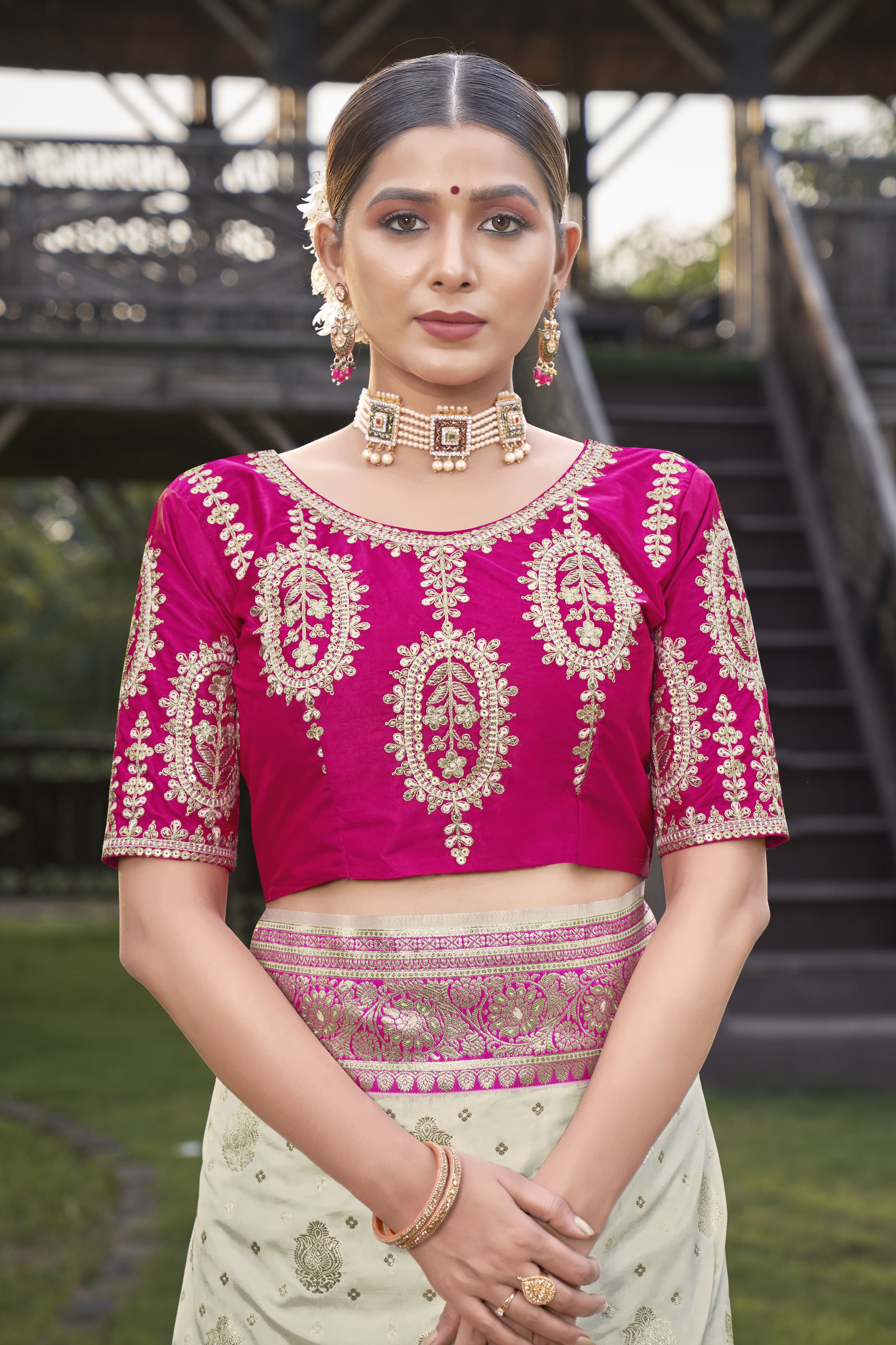 MANOHARI Banarasi Silk Blend Jacquard Work Saree - Pink - Dista