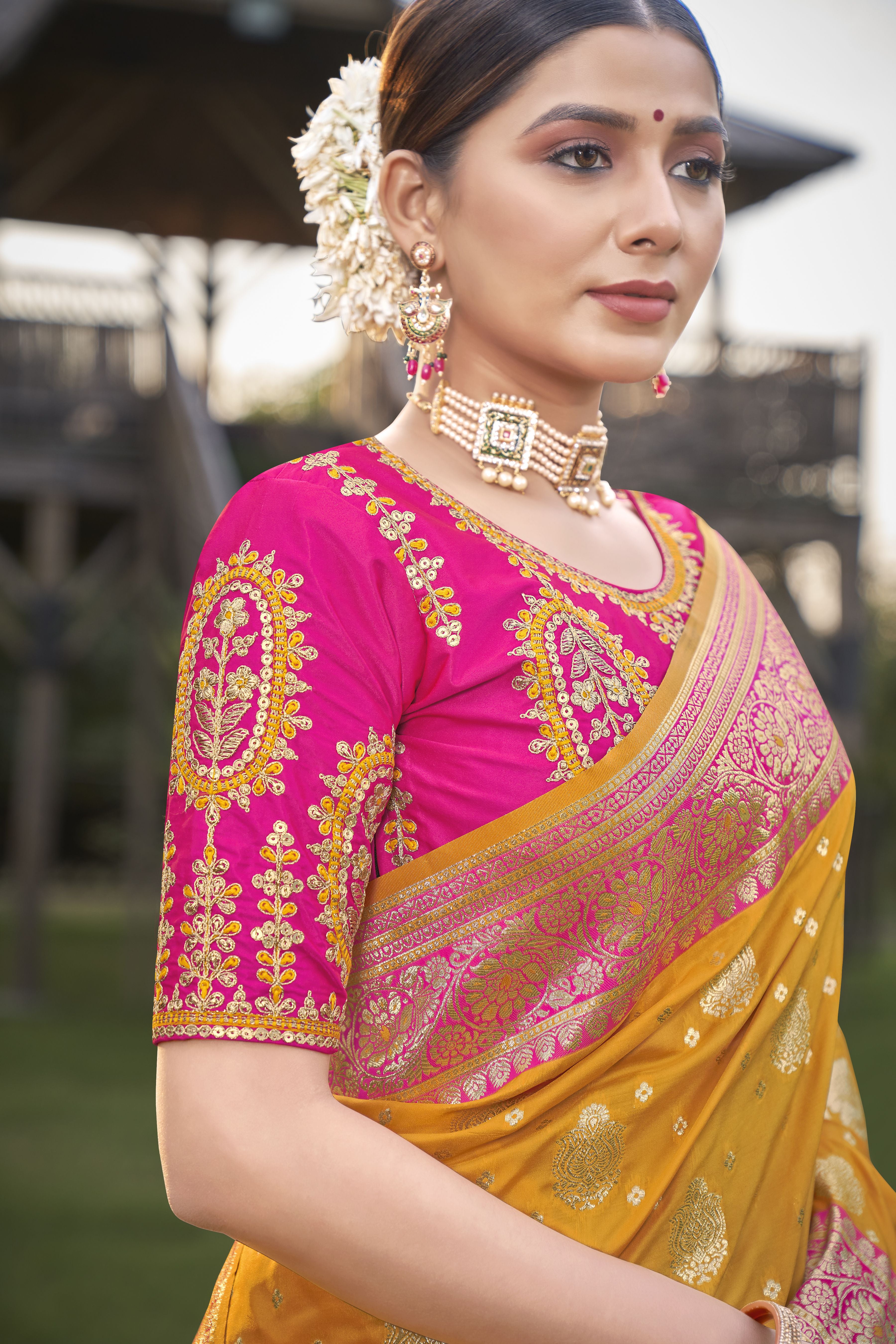 MANOHARI Banarasi Silk Blend Jacquard Work Saree - Yellow - Dista