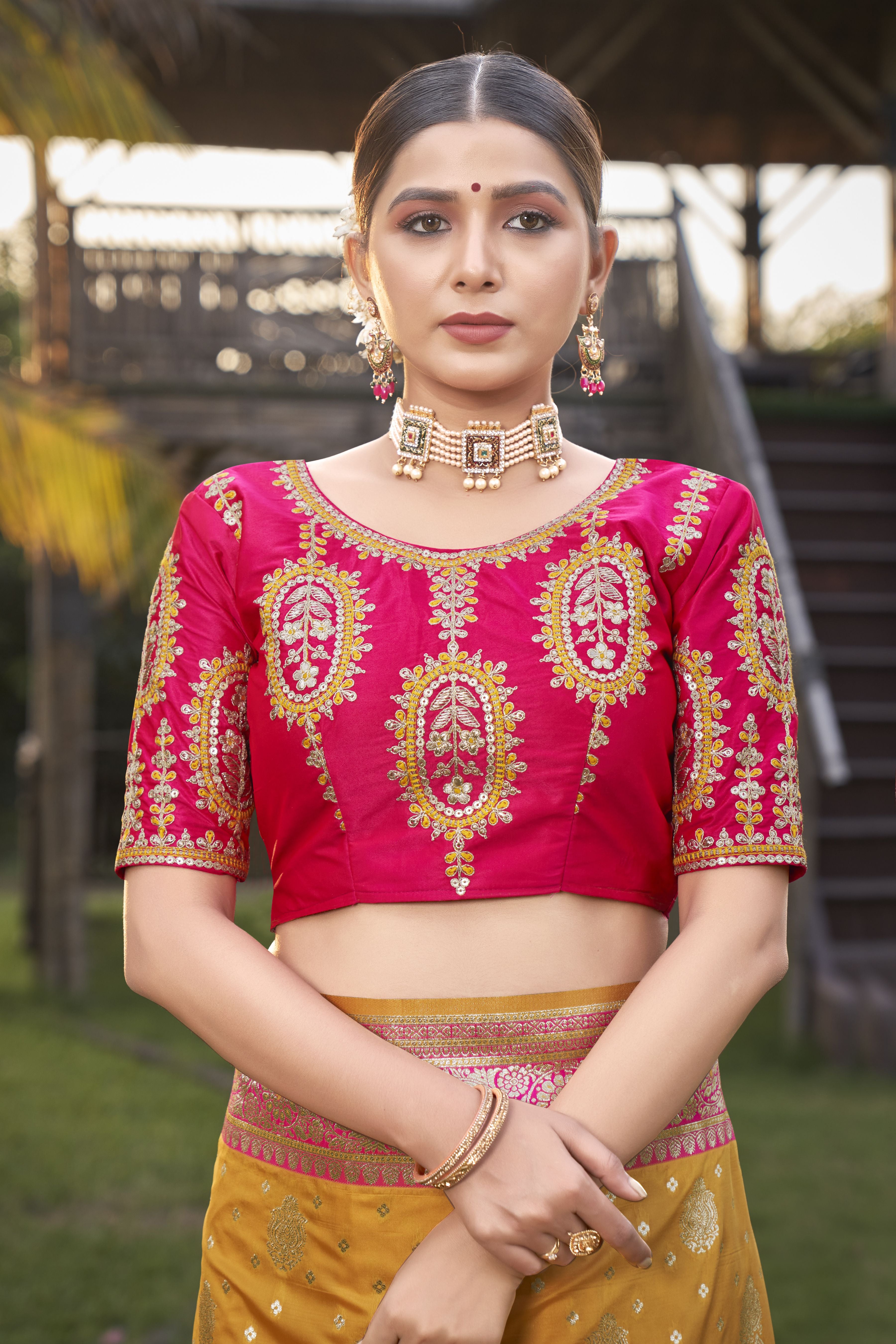 MANOHARI Banarasi Silk Blend Jacquard Work Saree - Yellow - Dista