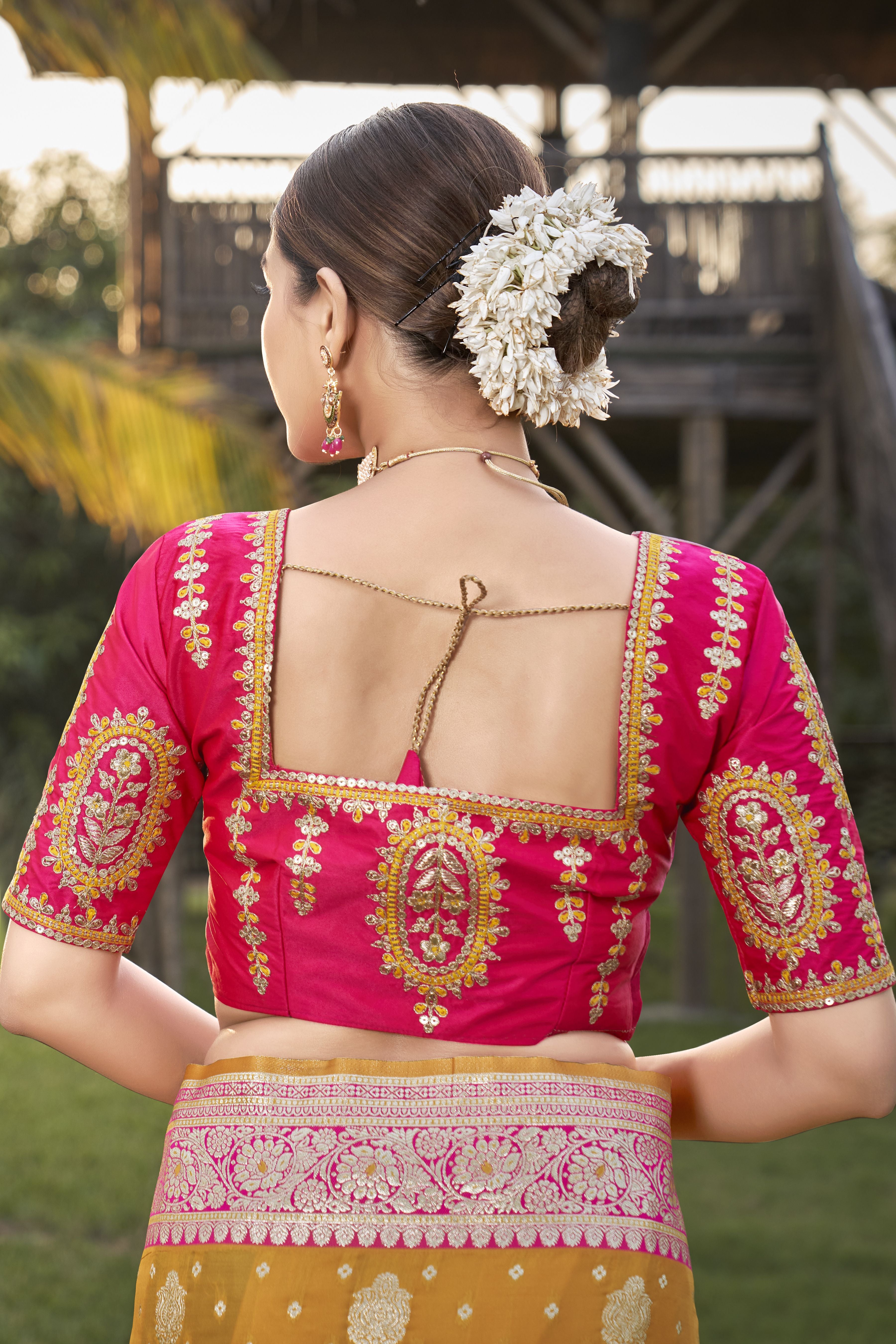 MANOHARI Banarasi Silk Blend Jacquard Work Saree - Yellow - Dista