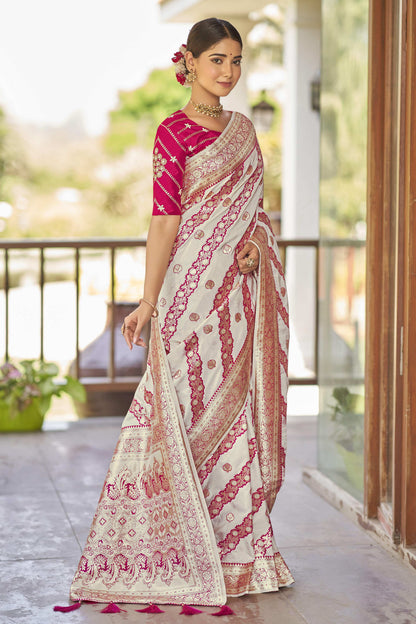 MANOHARI Banarasi Silk Blend Jacquard Work Saree - White - Dista