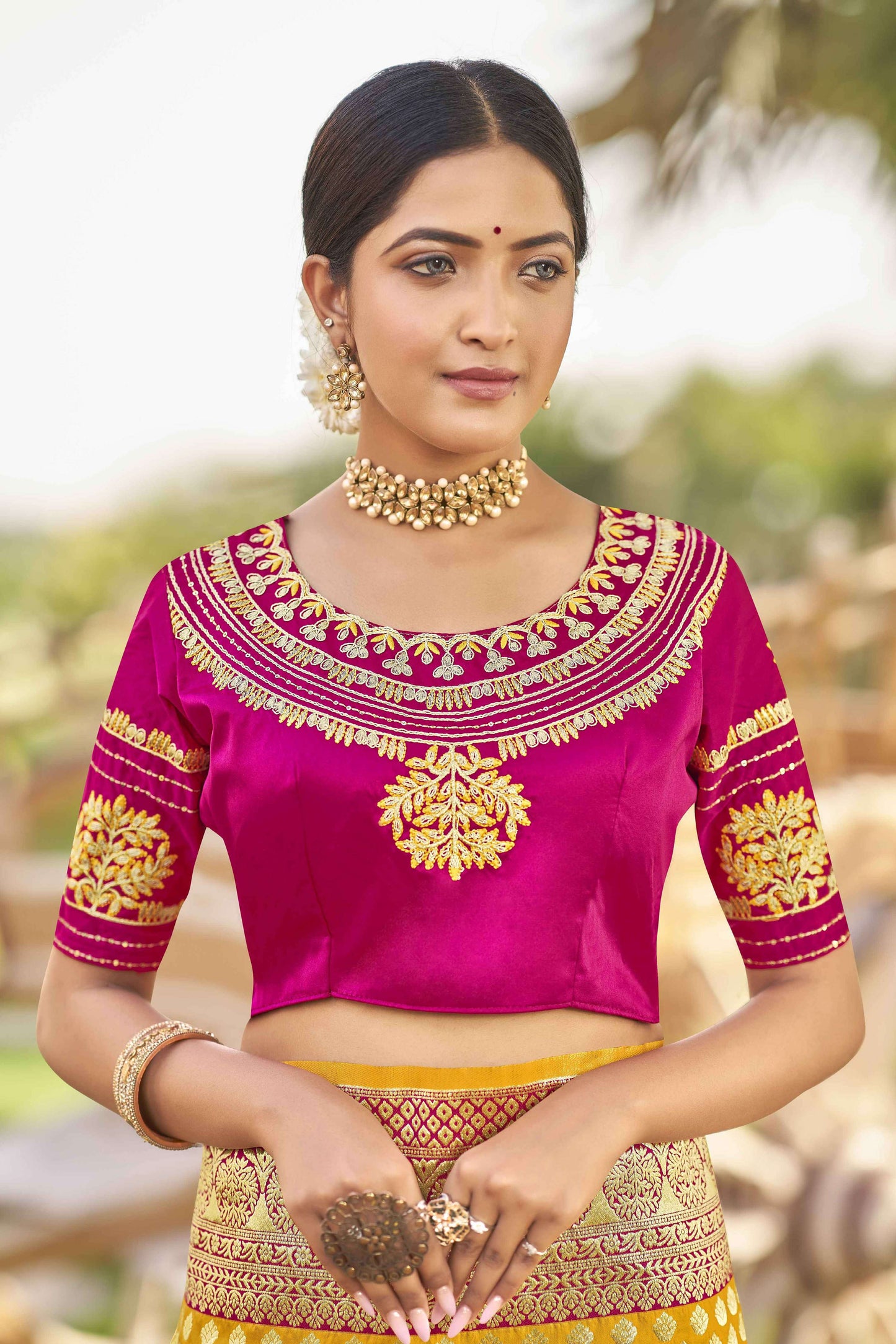 MANOHARI Banarasi Silk Blend Jacquard Work Saree - Yellow - Dista