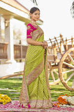 Thumbnail for MANOHARI Banarasi Silk Blend Jacquard Work Saree - Green - Dista