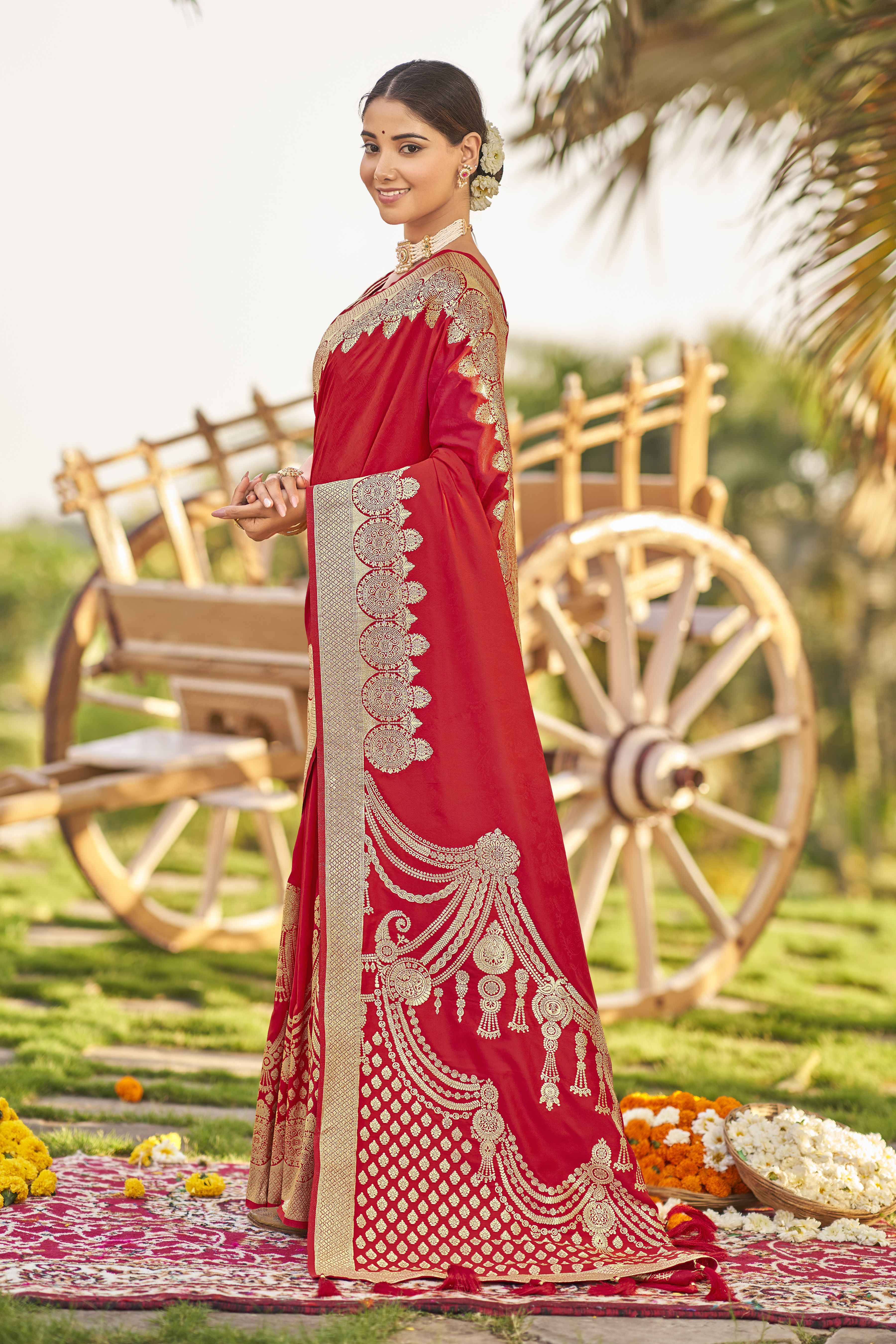 MANOHARI Banarasi Silk Blend Jacquard Work Saree - Red - Dista