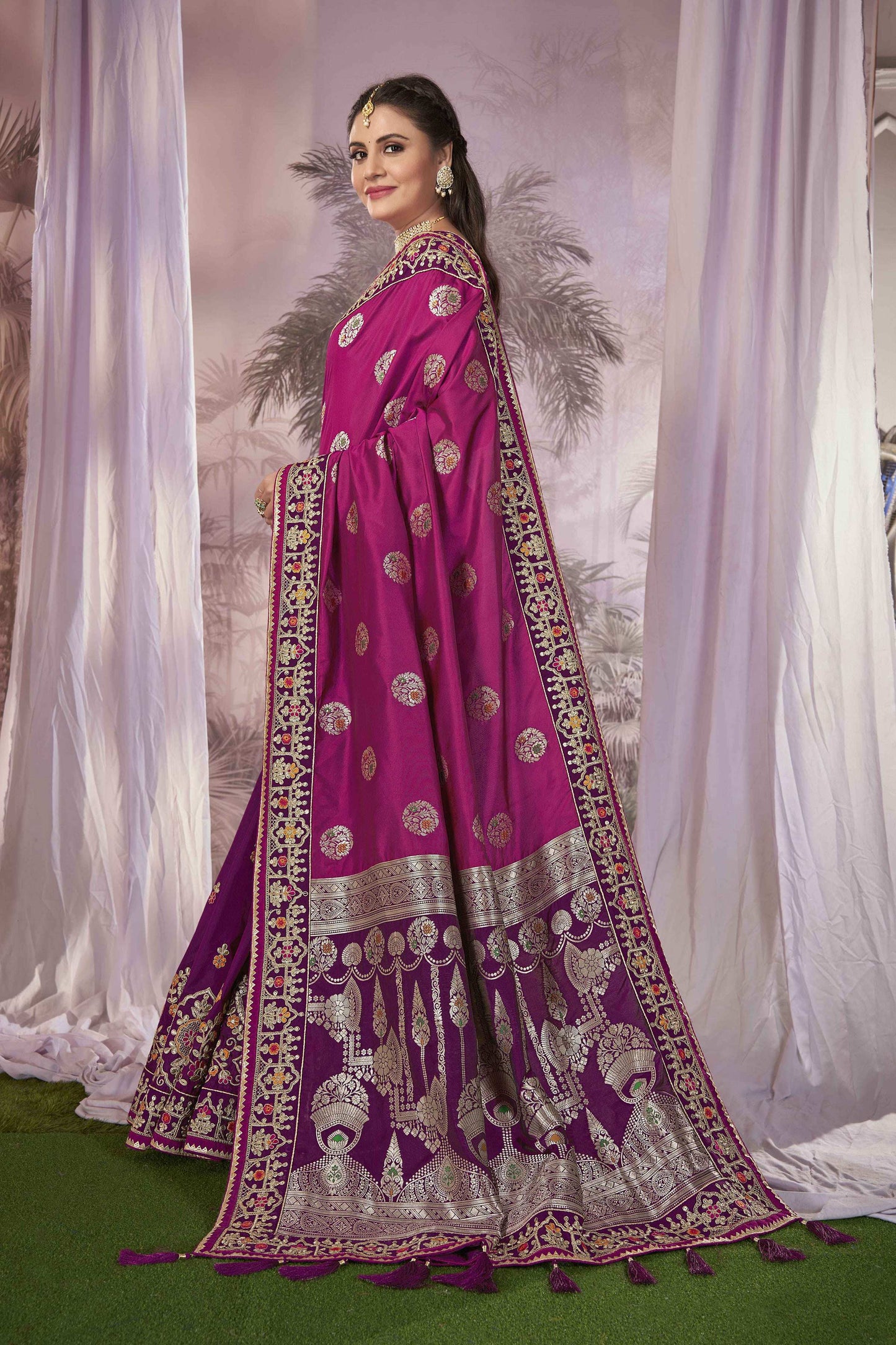 MANOHARI Banarasi Silk Blend Jacquard Work Saree - Pink - Dista
