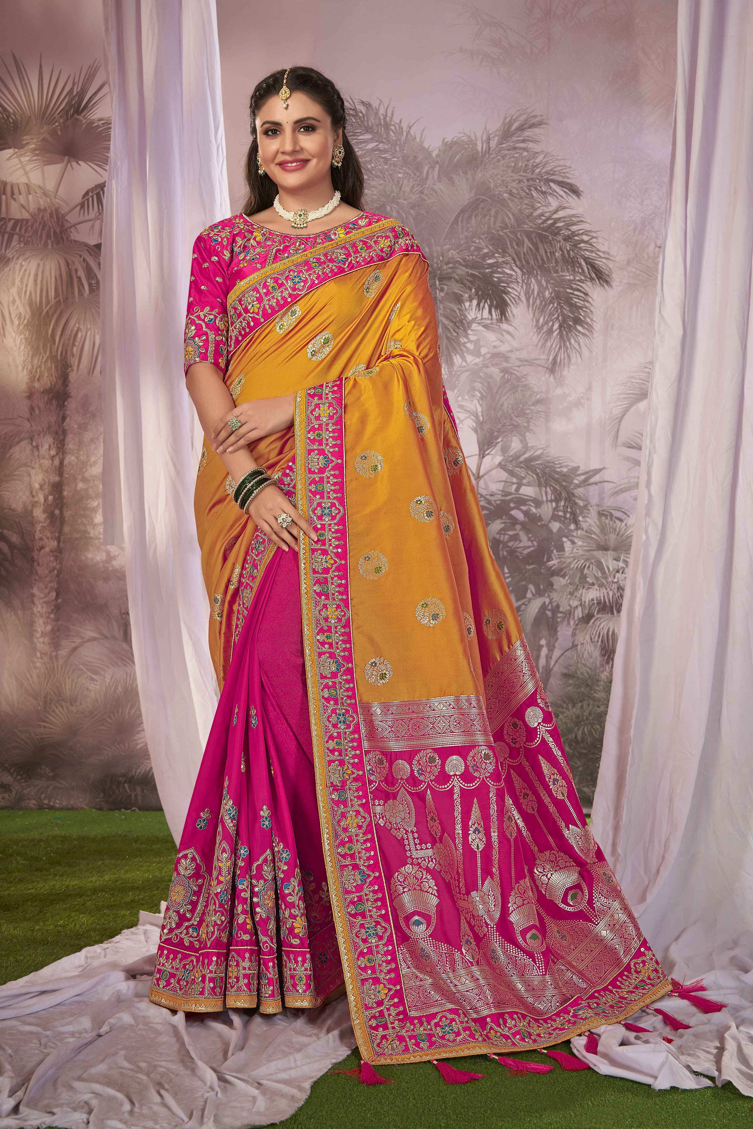 MANOHARI Banarasi Silk Blend Jacquard Work Saree - Pink - Dista
