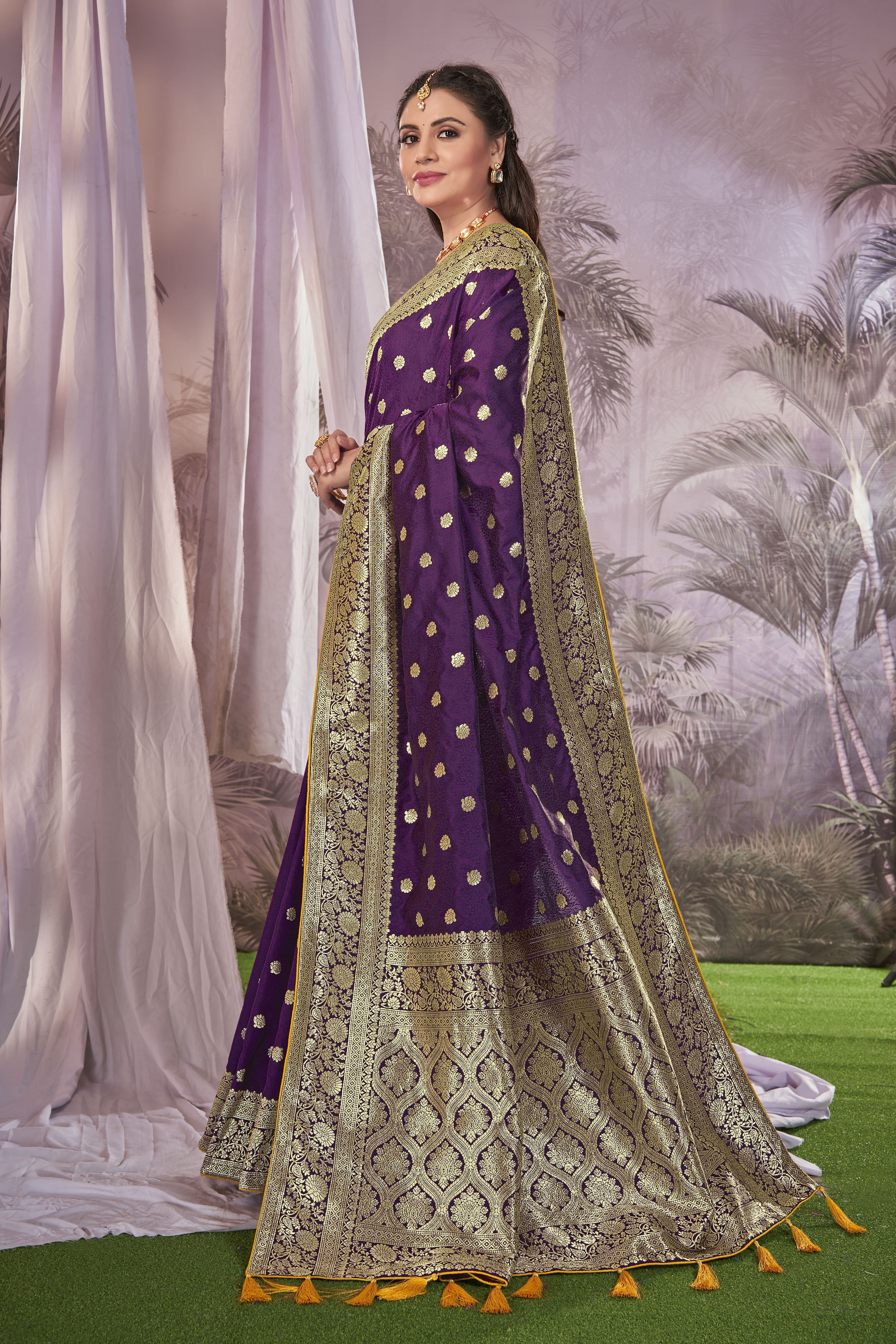 MANOHARI Banarasi Silk Blend Jacquard Work Saree - Purple - Dista