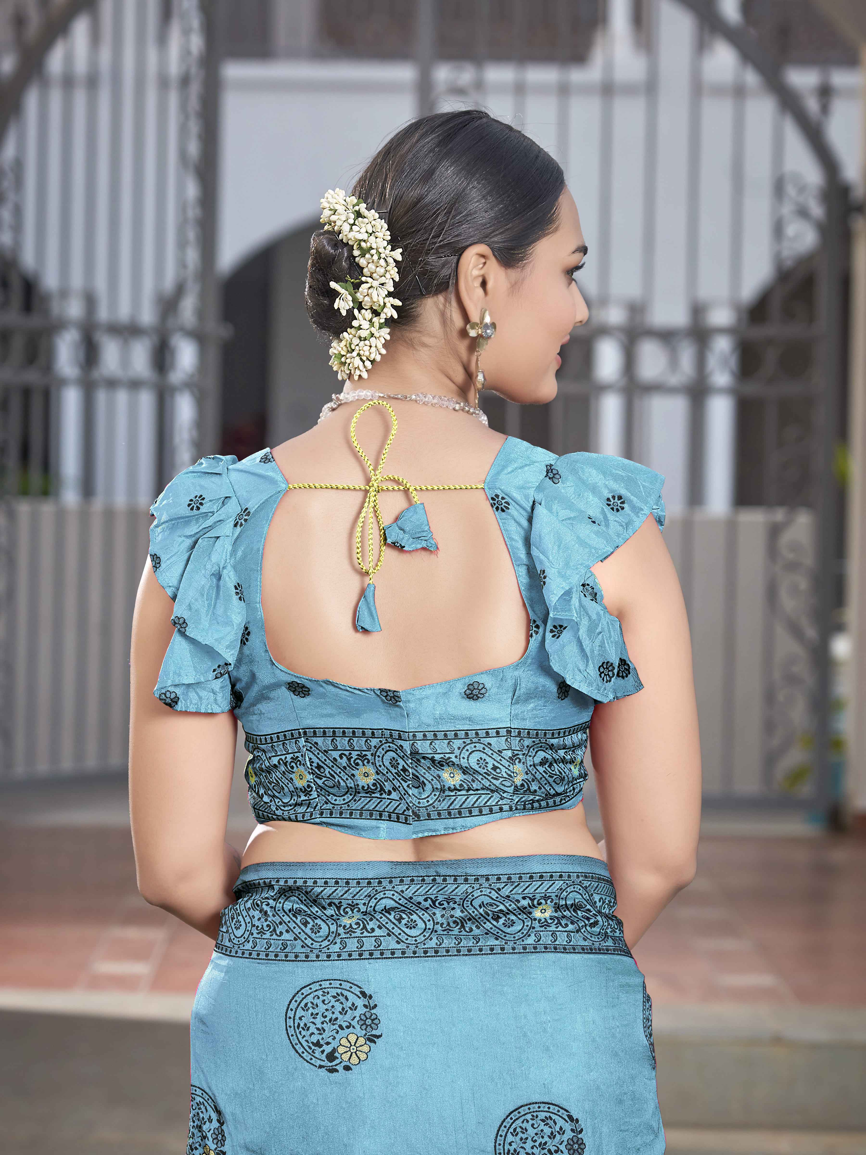 MANOHARI Banarasi Silk Blend Jacquard Work Saree - Blue - Dista