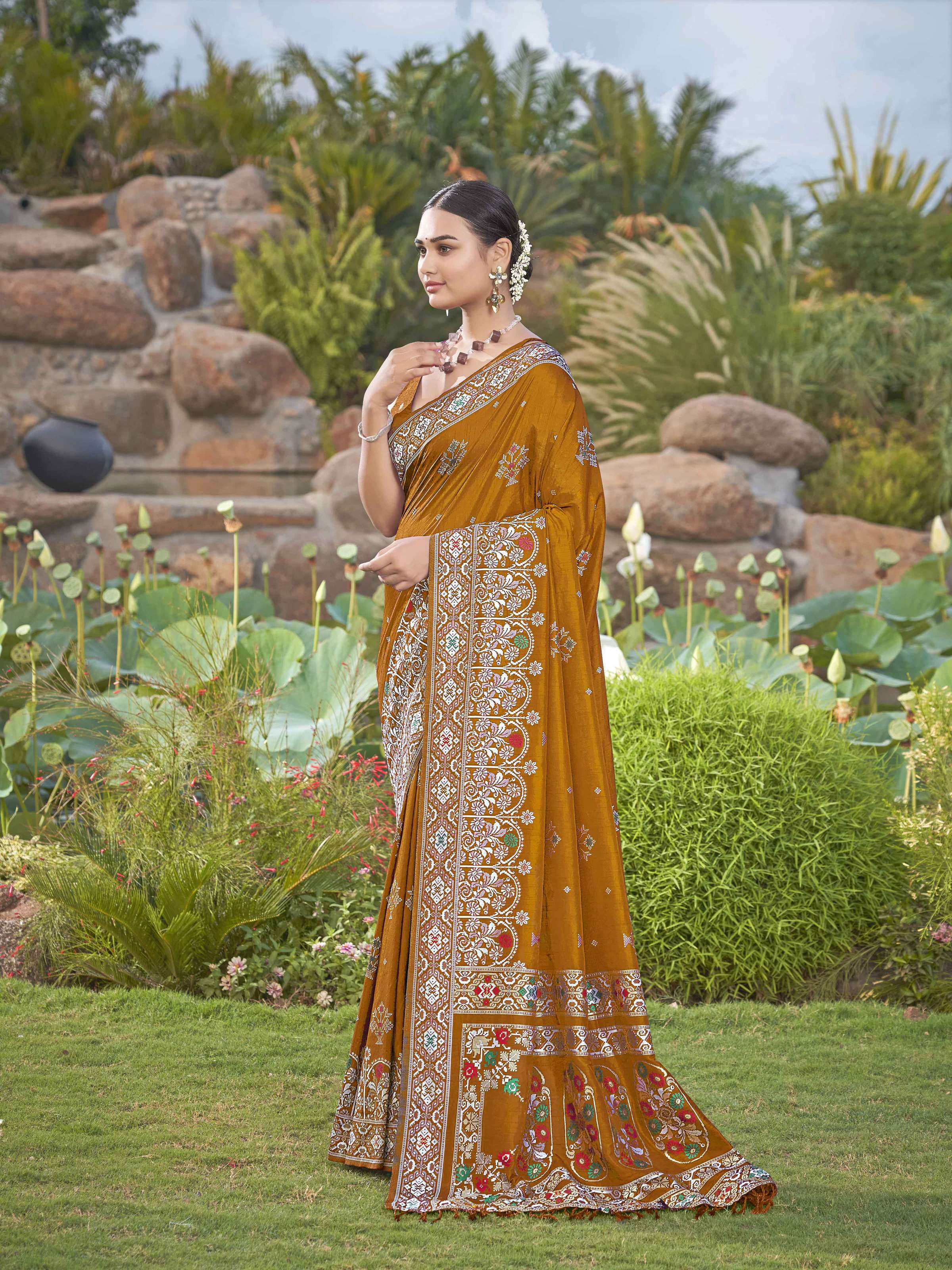 MANOHARI Banarasi Silk Blend Jacquard Work Saree - Mustard - Dista