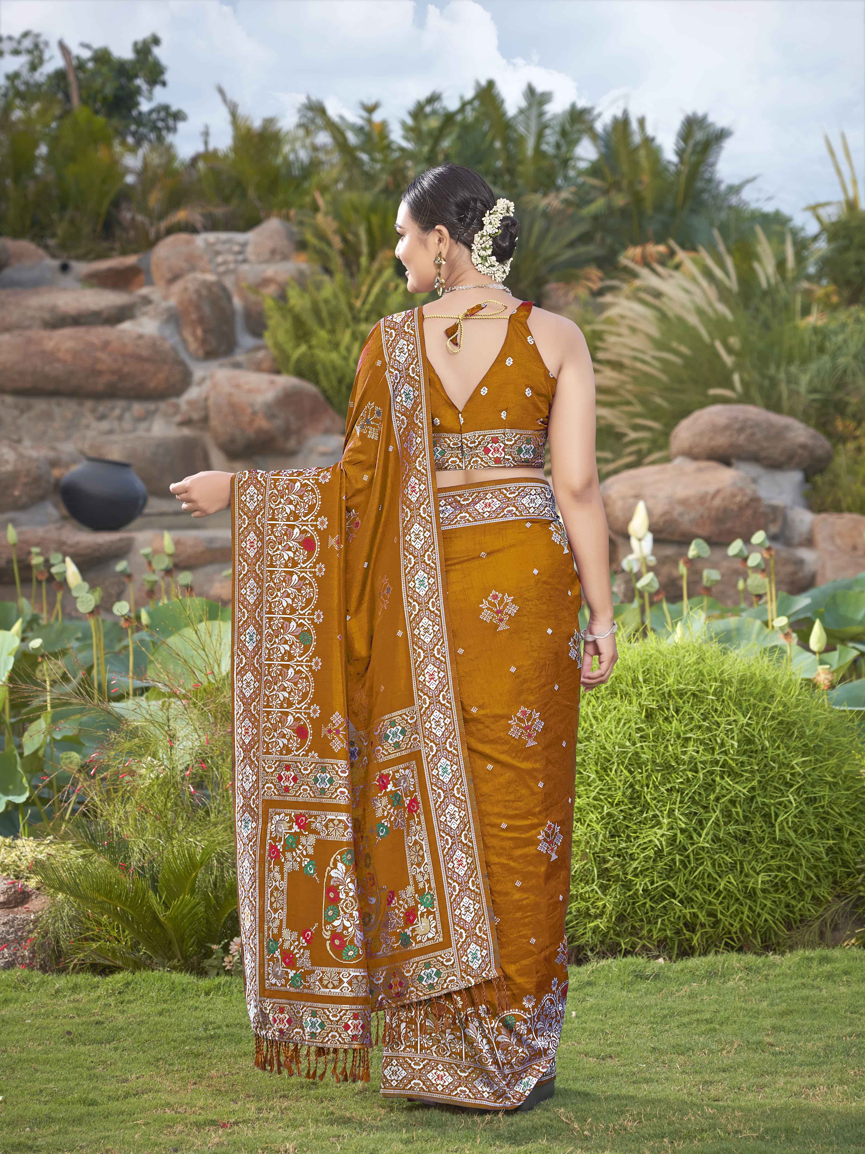 MANOHARI Banarasi Silk Blend Jacquard Work Saree - Mustard - Dista