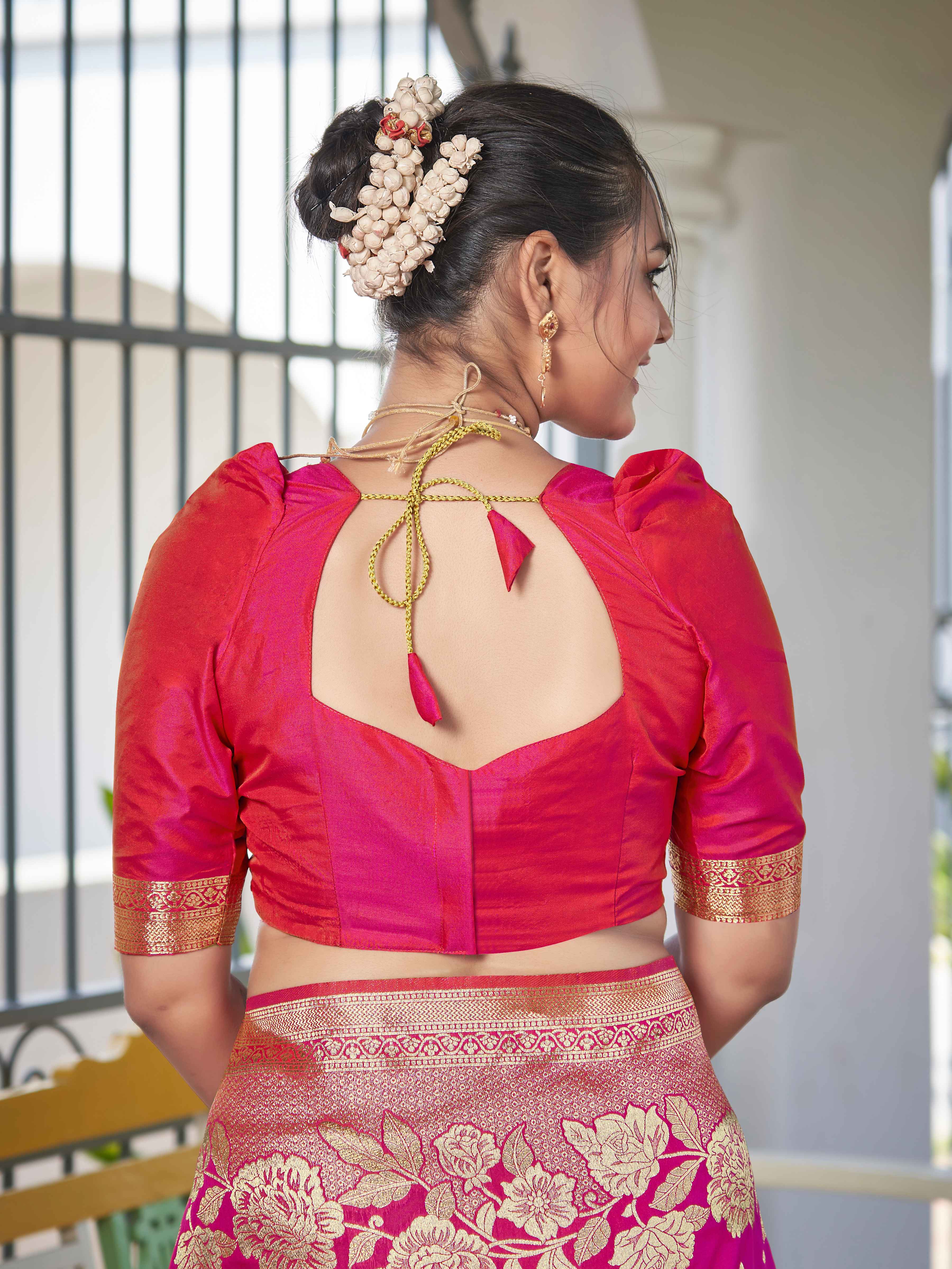 MANOHARI Banarasi Silk Blend Jacquard Work Saree - Pink - Dista