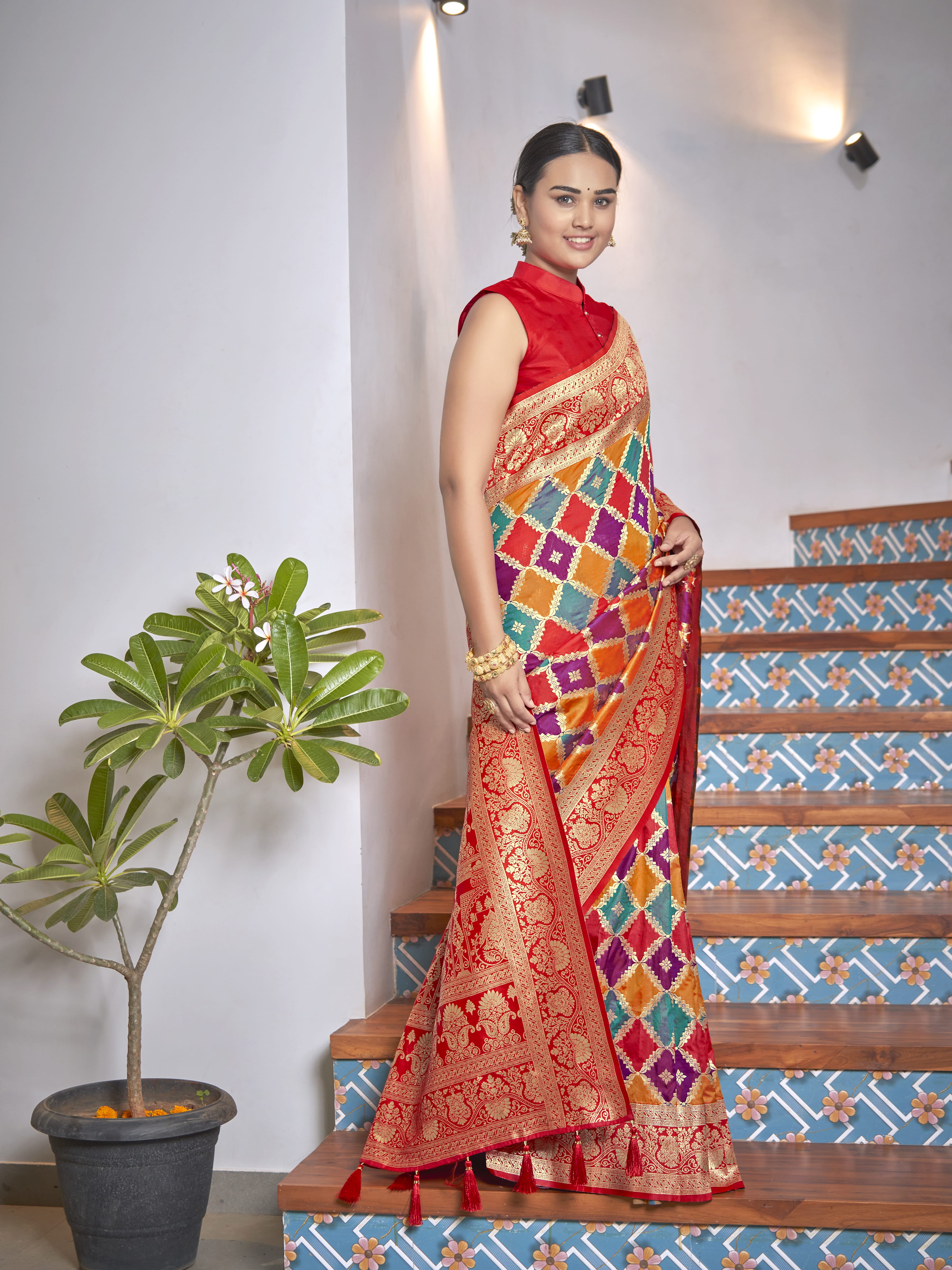 MANOHARI Banarasi Silk Blend Jacquard Work Saree - Yellow - Dista