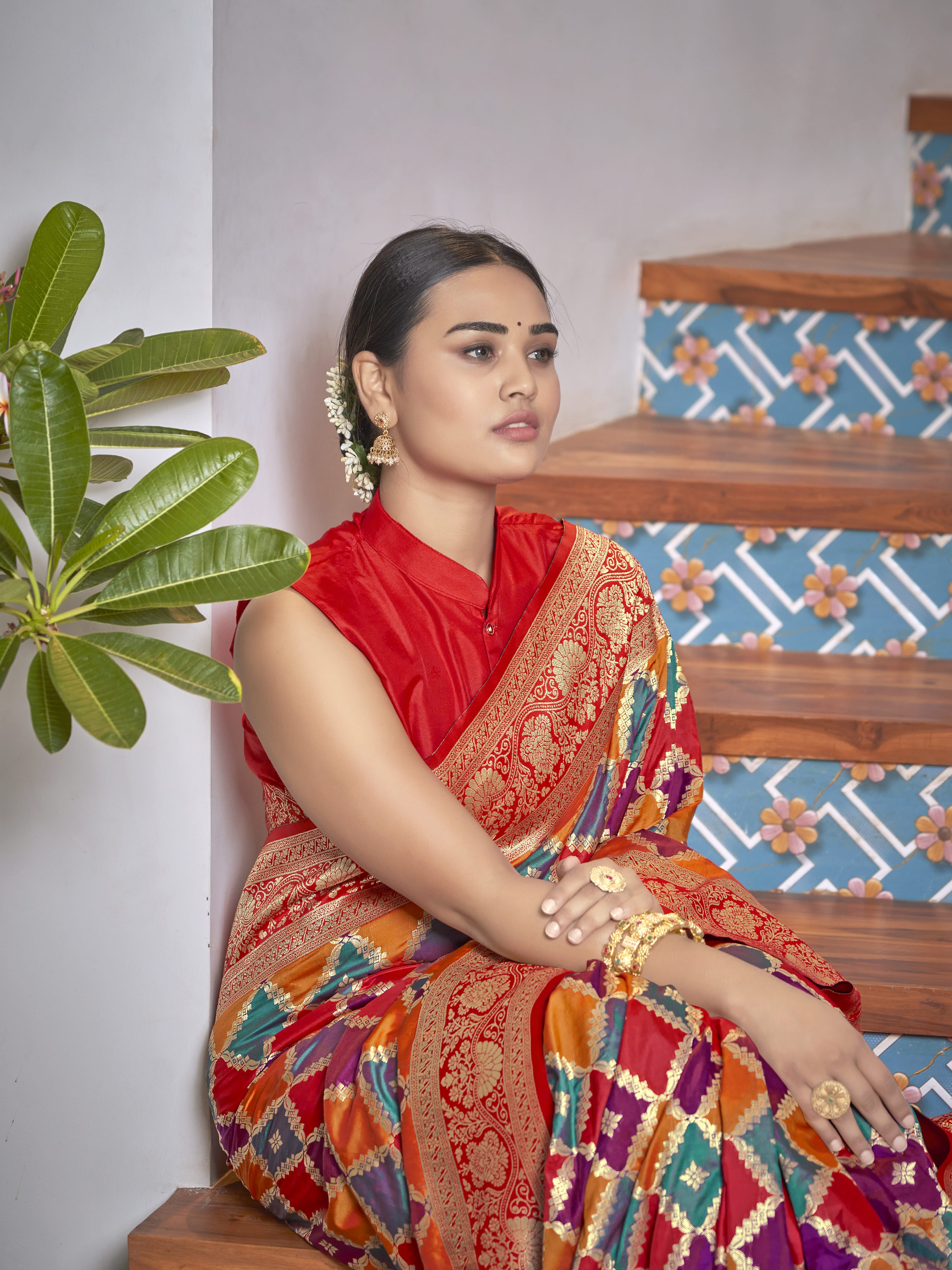 MANOHARI Banarasi Silk Blend Jacquard Work Saree - Yellow - Dista