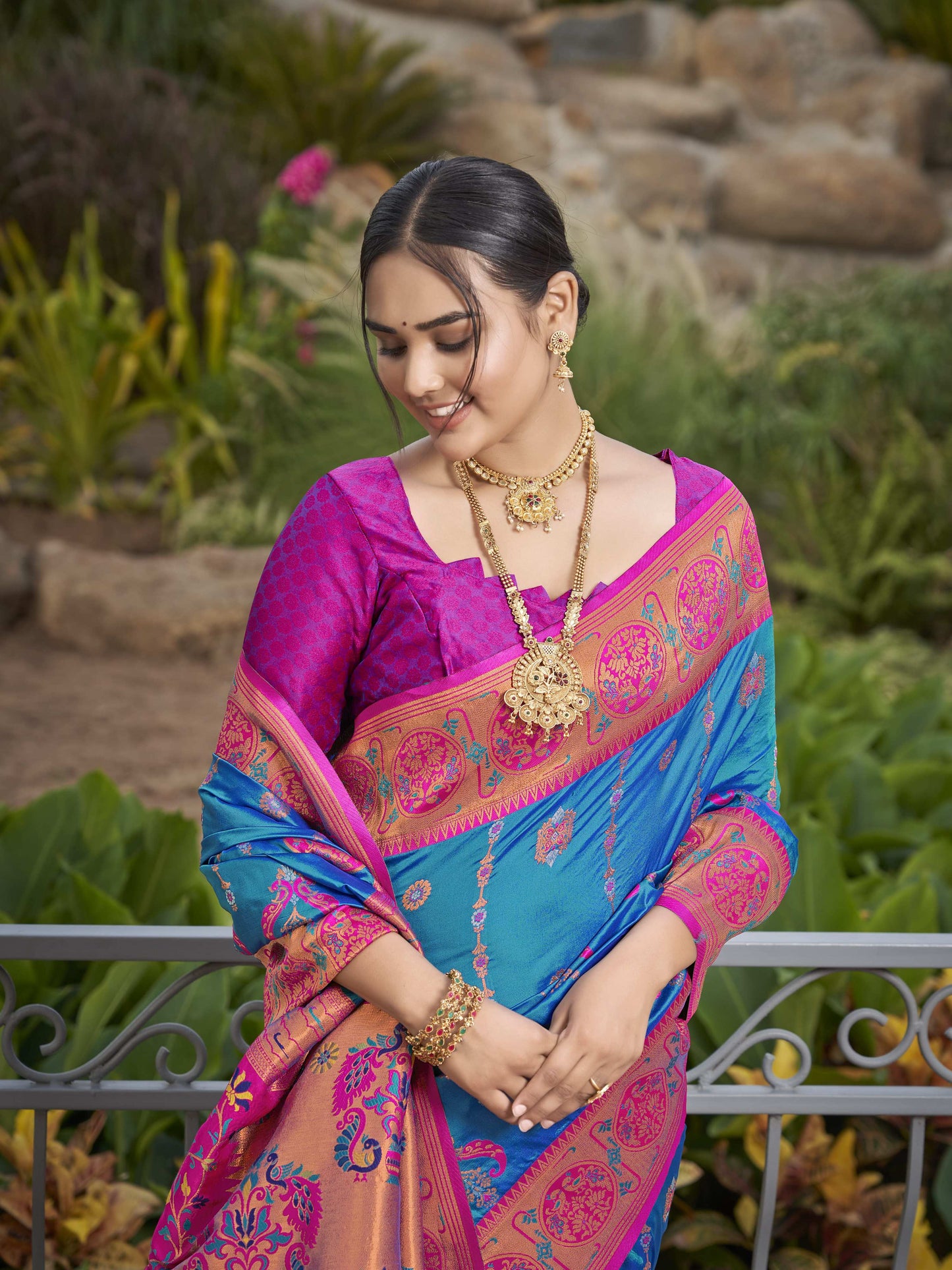 MANOHARI Banarasi Silk Blend Jacquard Work Saree - Blue - Dista