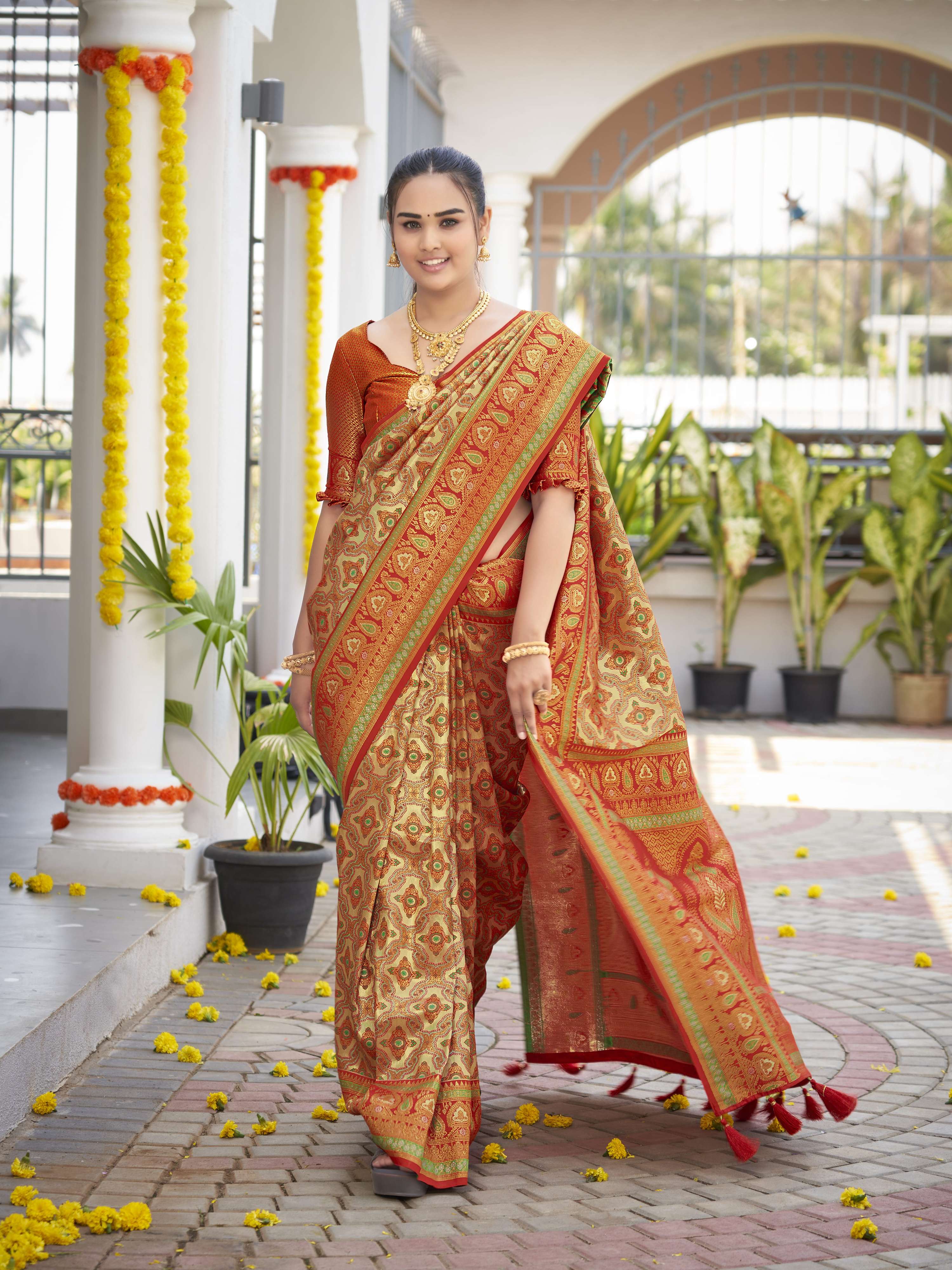 MANOHARI Banarasi Silk Blend Jacquard Work Saree - Orange - Dista