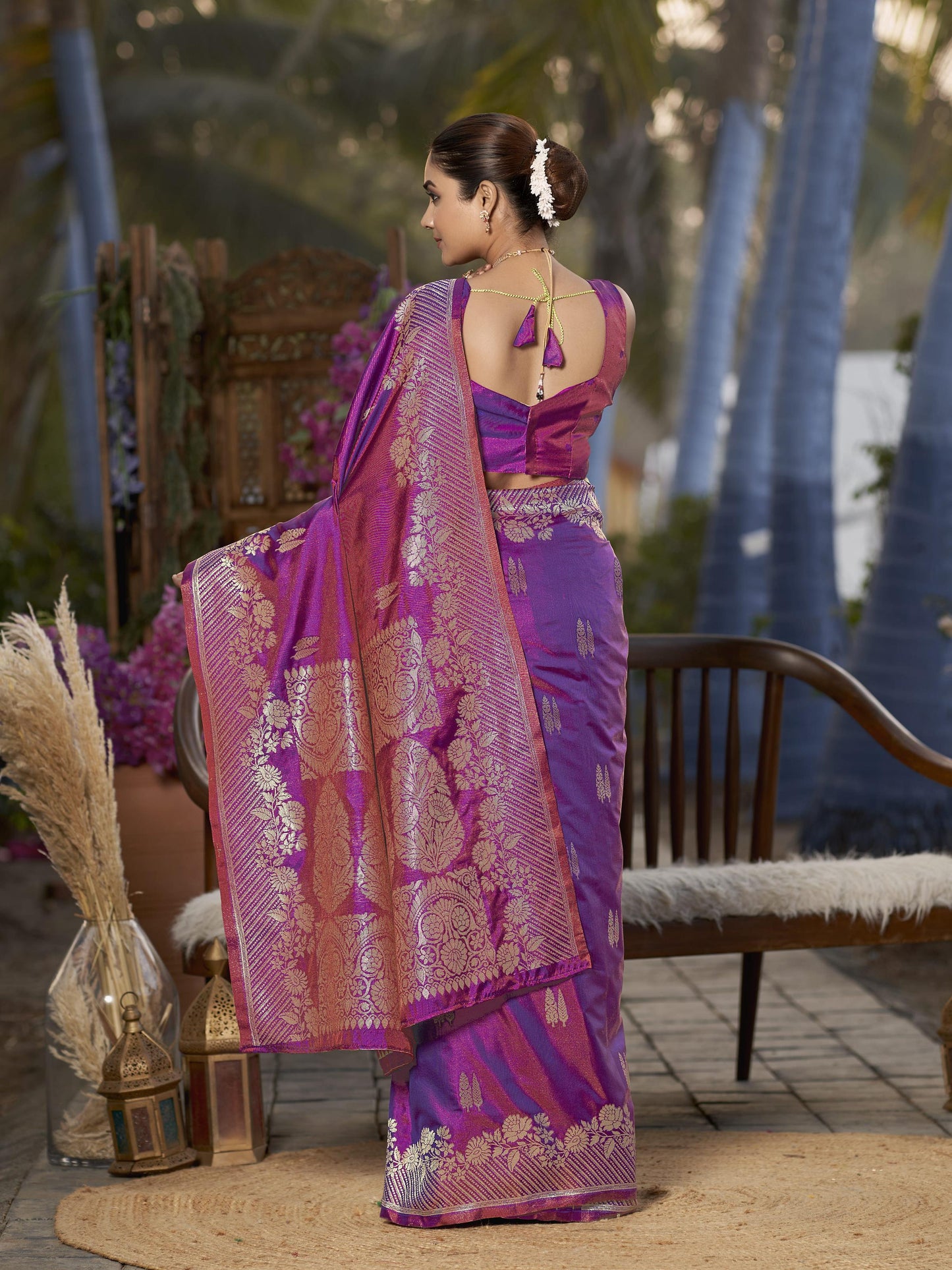 MANOHARI Banarasi Silk Blend Jacquard Work Saree - Purple - Dista