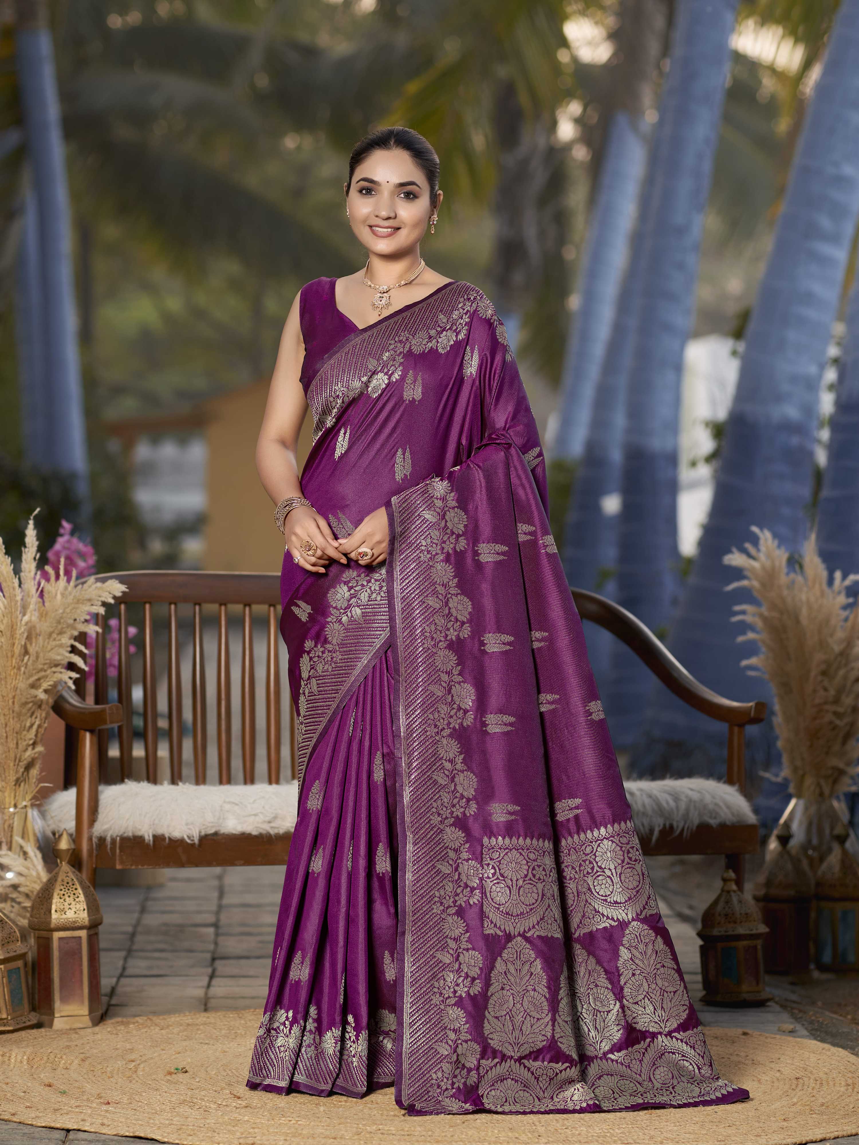 MANOHARI Banarasi Silk Blend Jacquard Work Saree - Purple - Dista