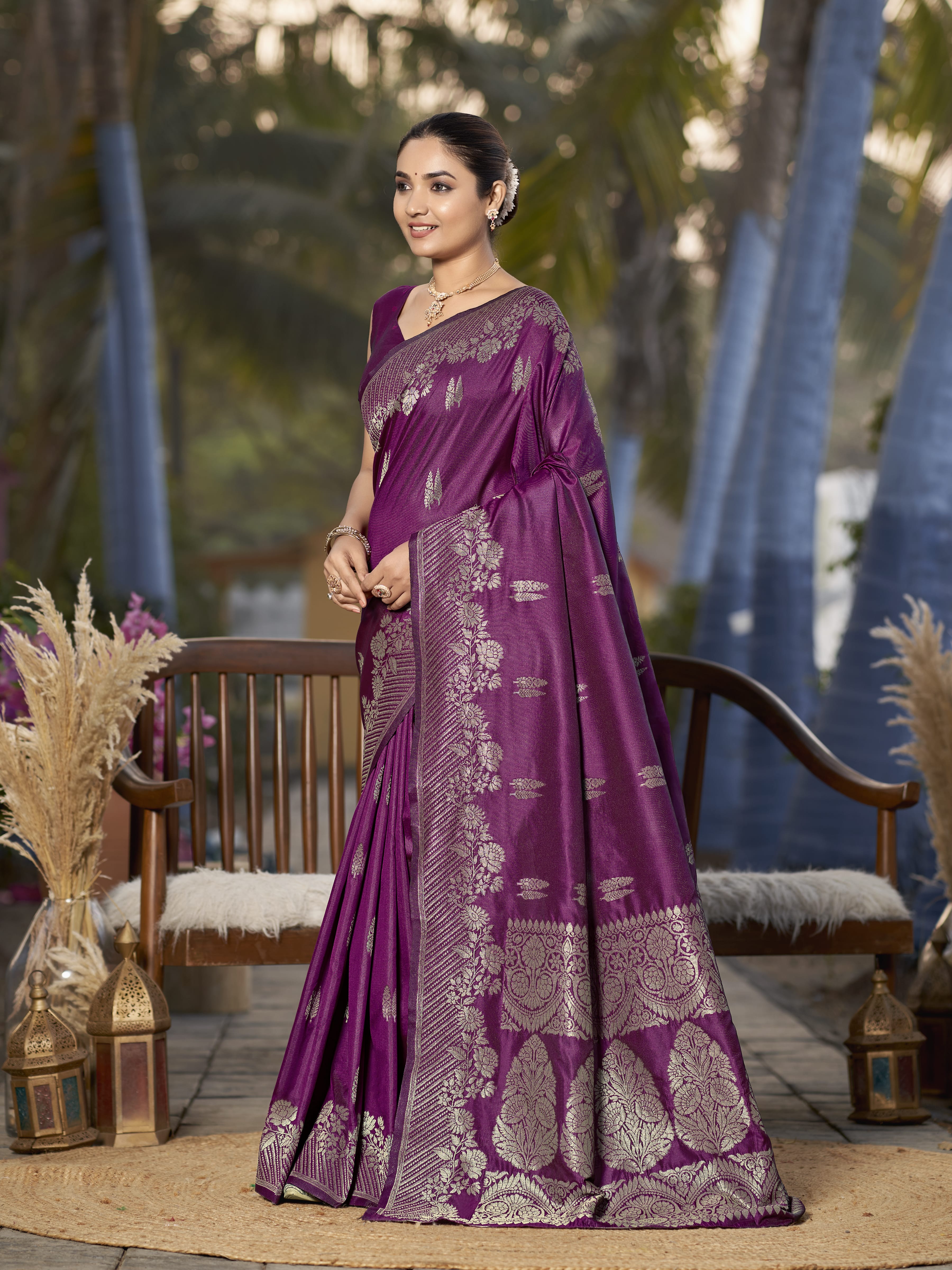 MANOHARI Banarasi Silk Blend Jacquard Work Saree - Purple - Dista