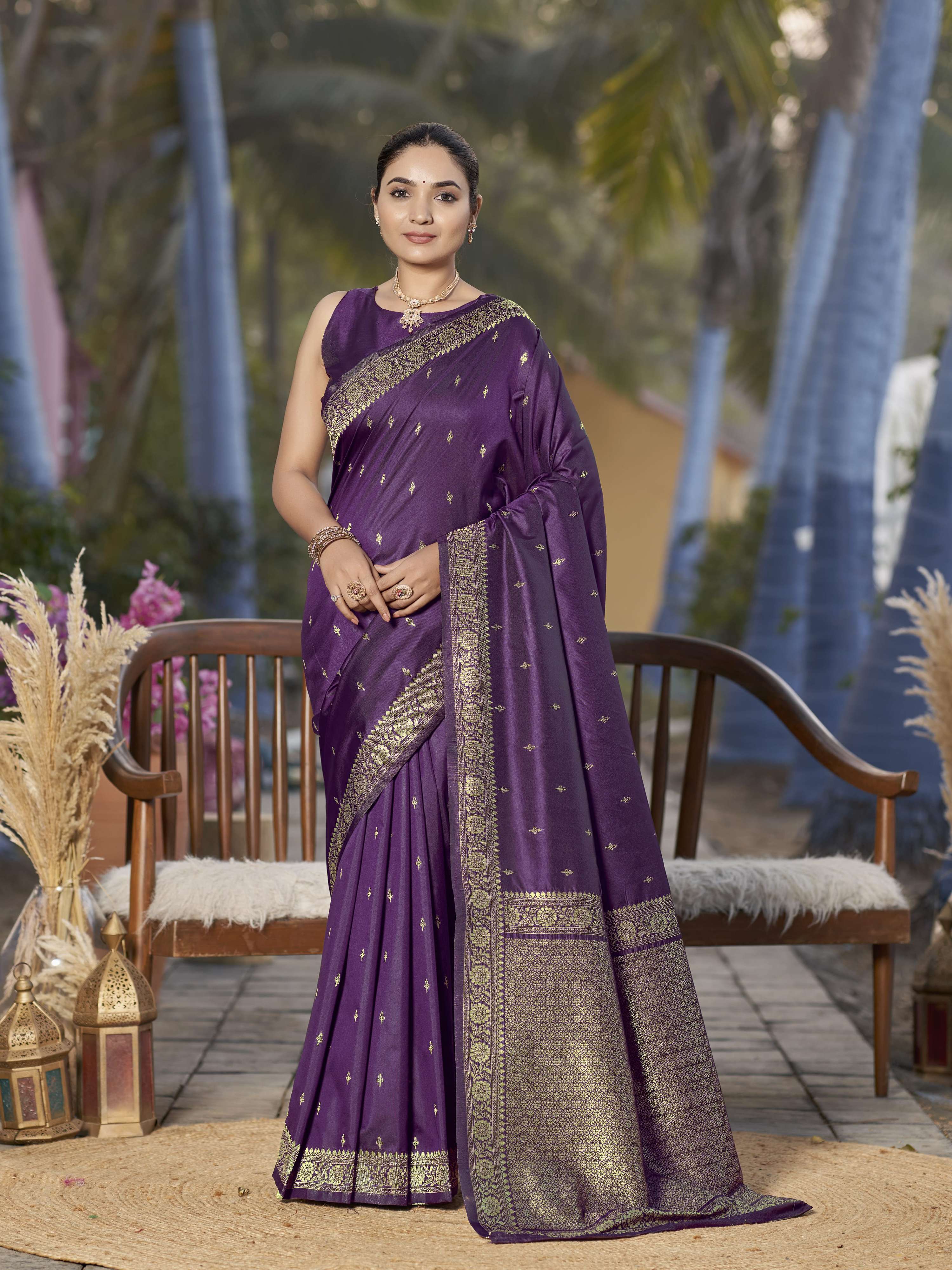 MANOHARI Banarasi Silk Blend Jacquard Work Saree - Purple - Dista