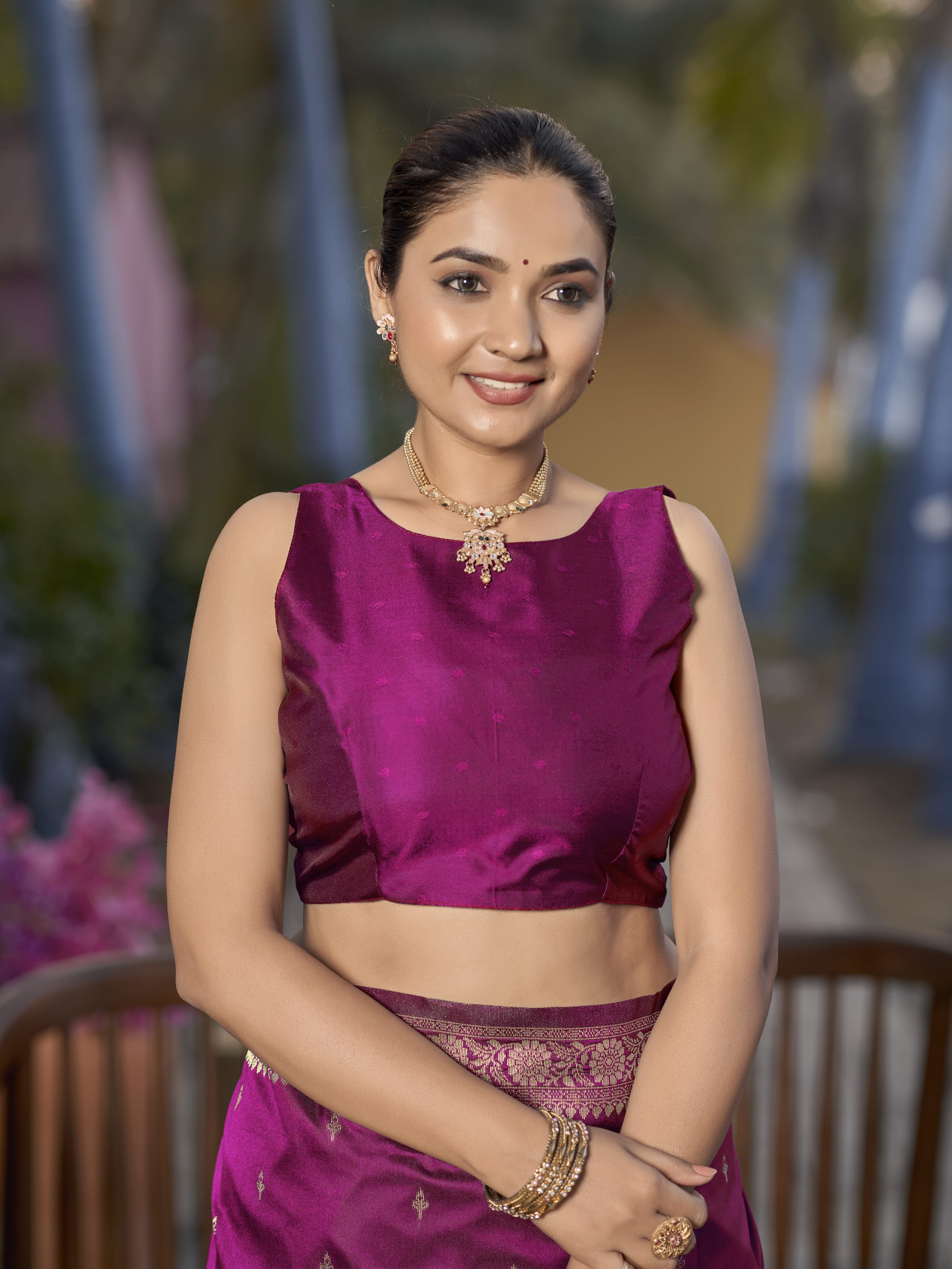 MANOHARI Banarasi Silk Blend Jacquard Work Saree - Purple - Dista