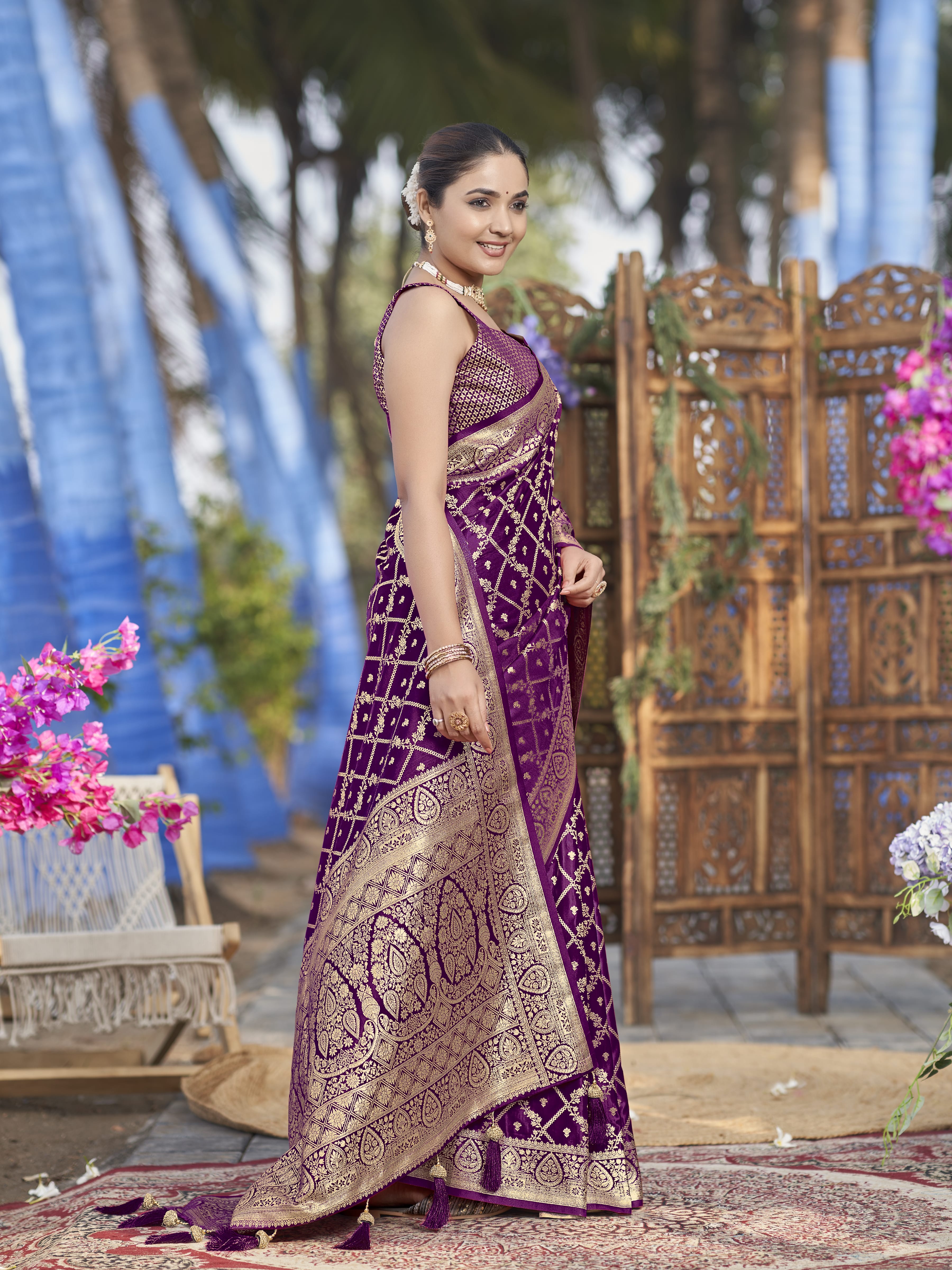 MANOHARI Banarasi Silk Blend Jacquard Work Saree - Purple - Dista